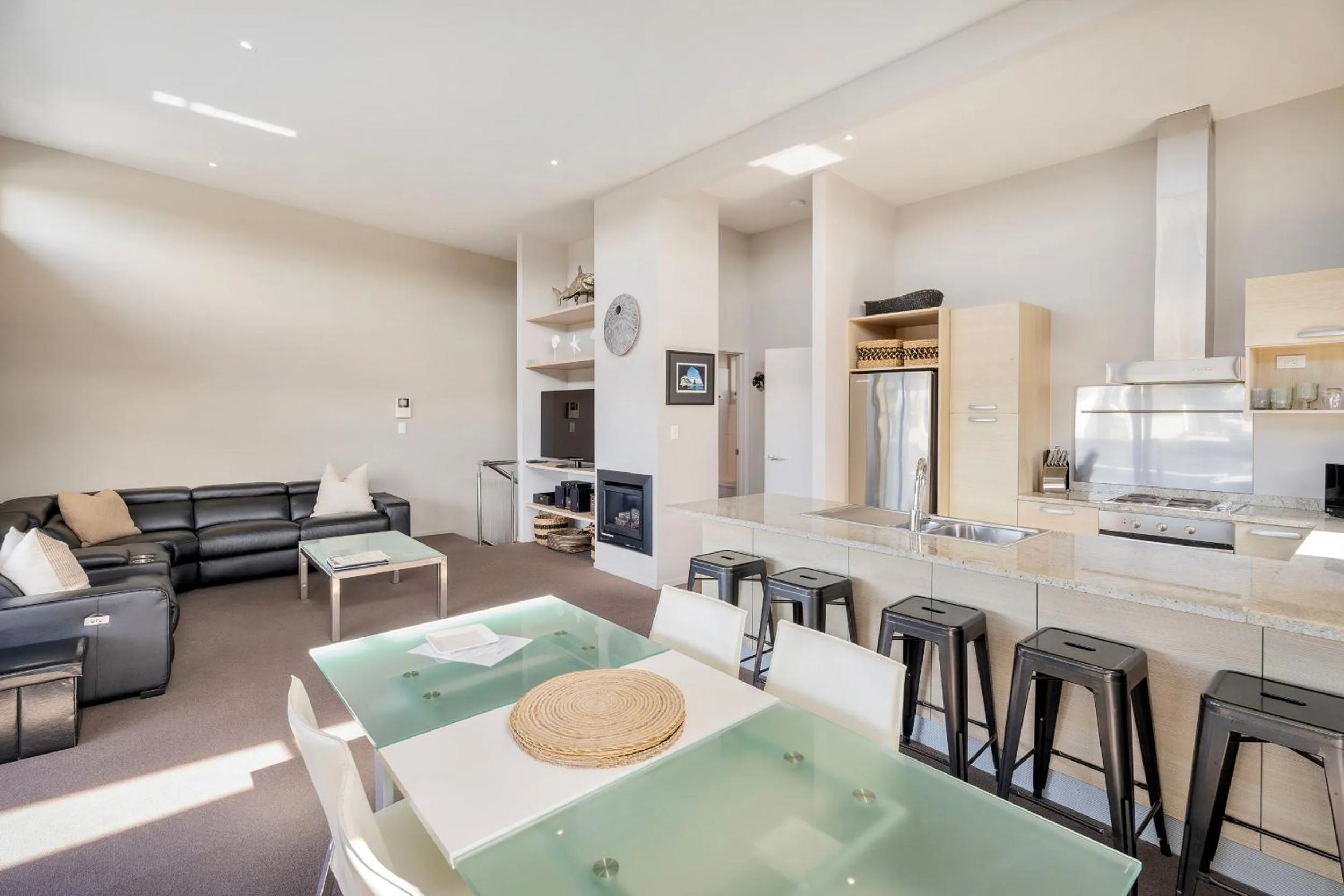 Sovereign Pier On The Waterways