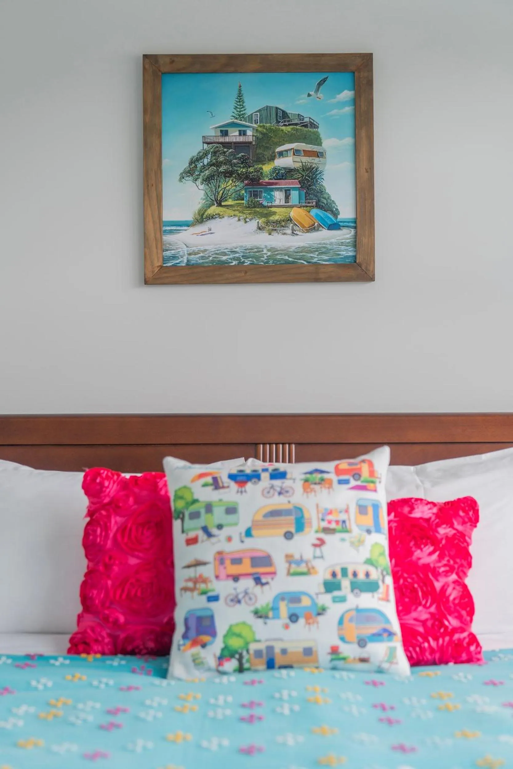 Bed in Sovereign Pier On The Waterways