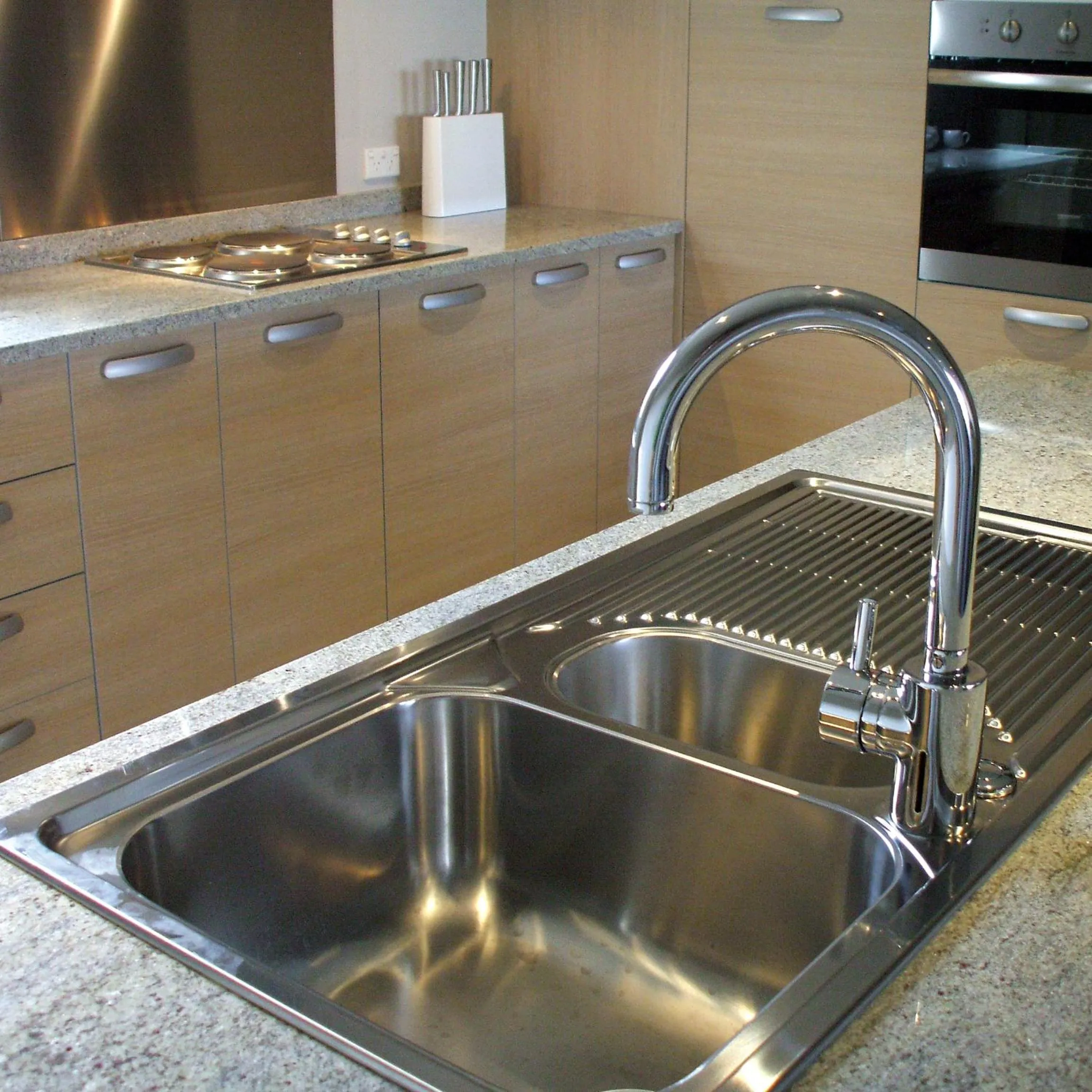 Kitchen or kitchenette in Sovereign Pier On The Waterways