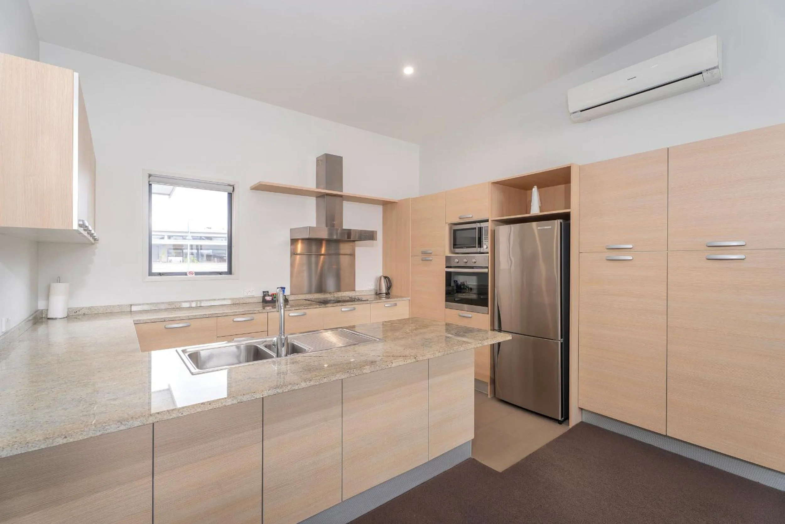 Sovereign Pier On The Waterways