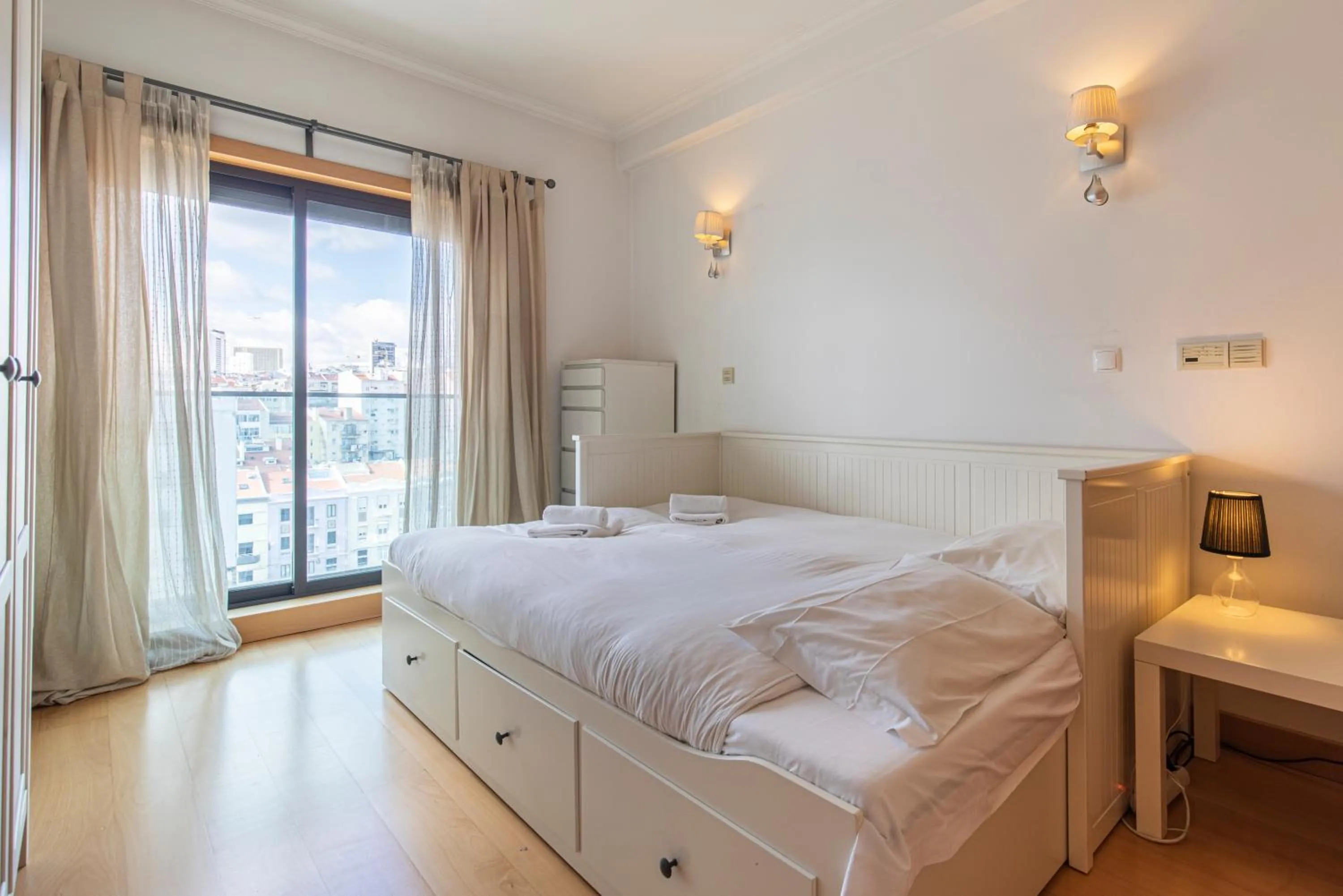 Photo of the whole room, Bed in LovelyStay - Modern apartment in Anjos