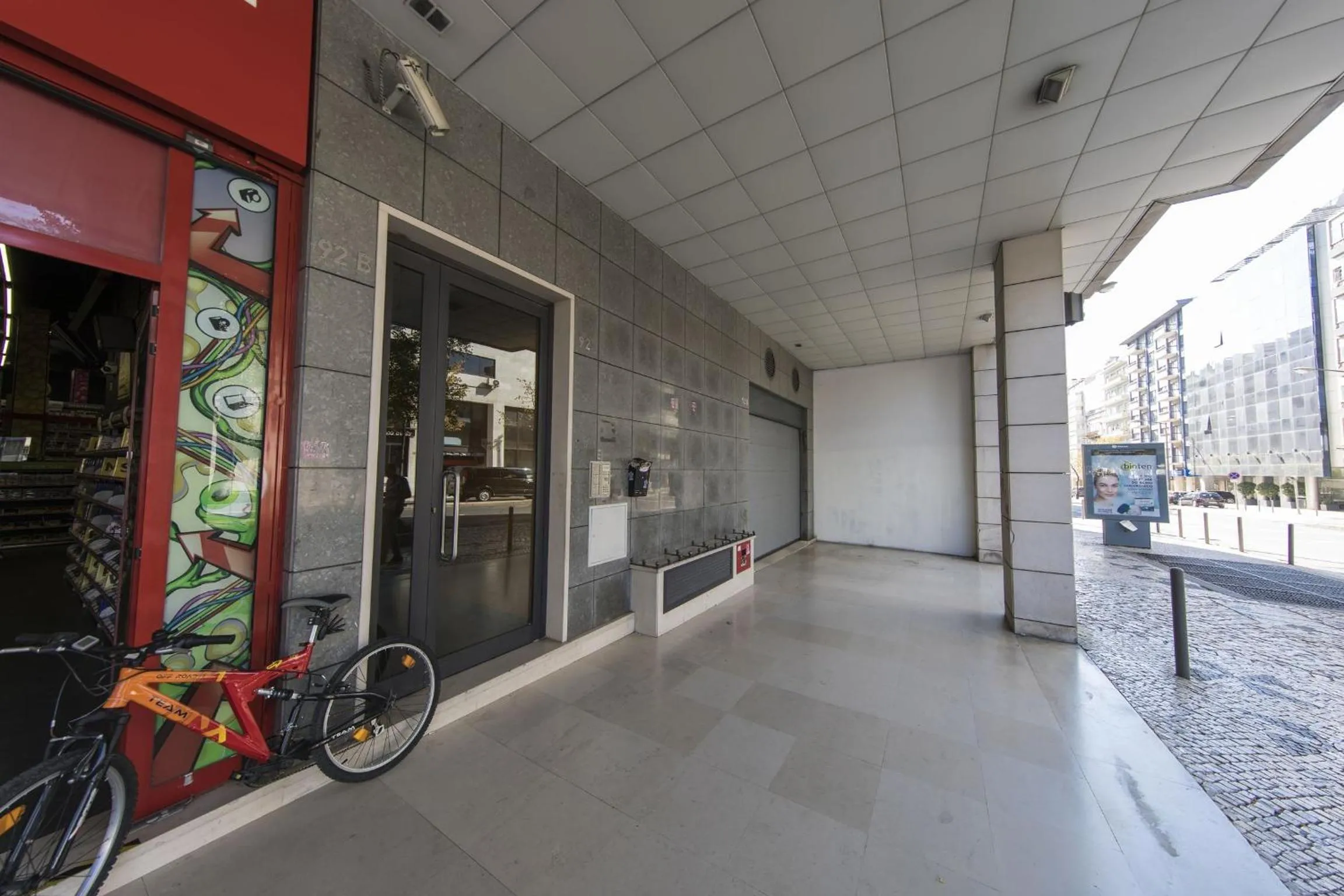 Facade/entrance in LovelyStay - Modern apartment in Anjos