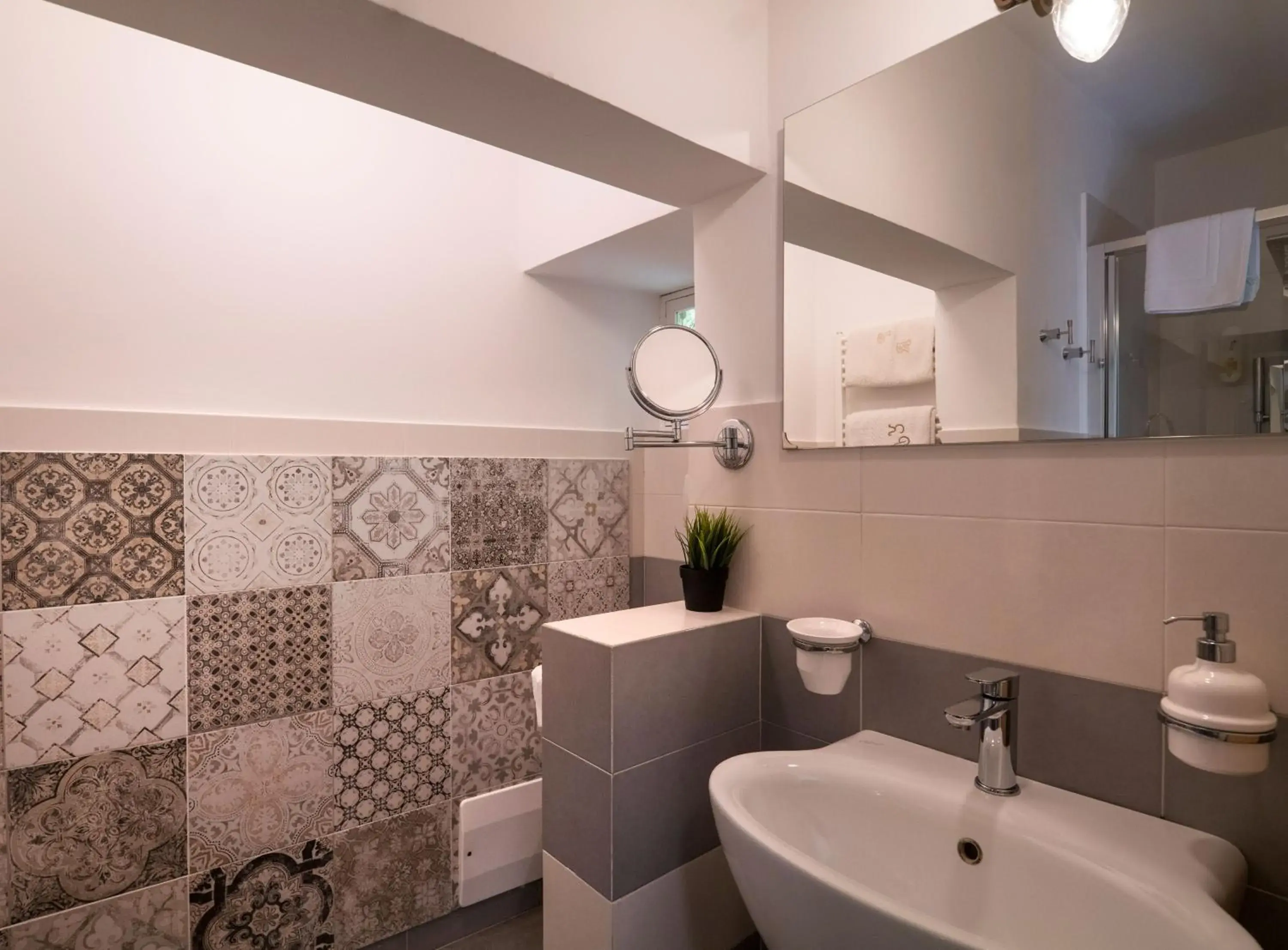 Superior Triple Room in Palazzo Rollo Superior Triple Room in Palazzo Rollo