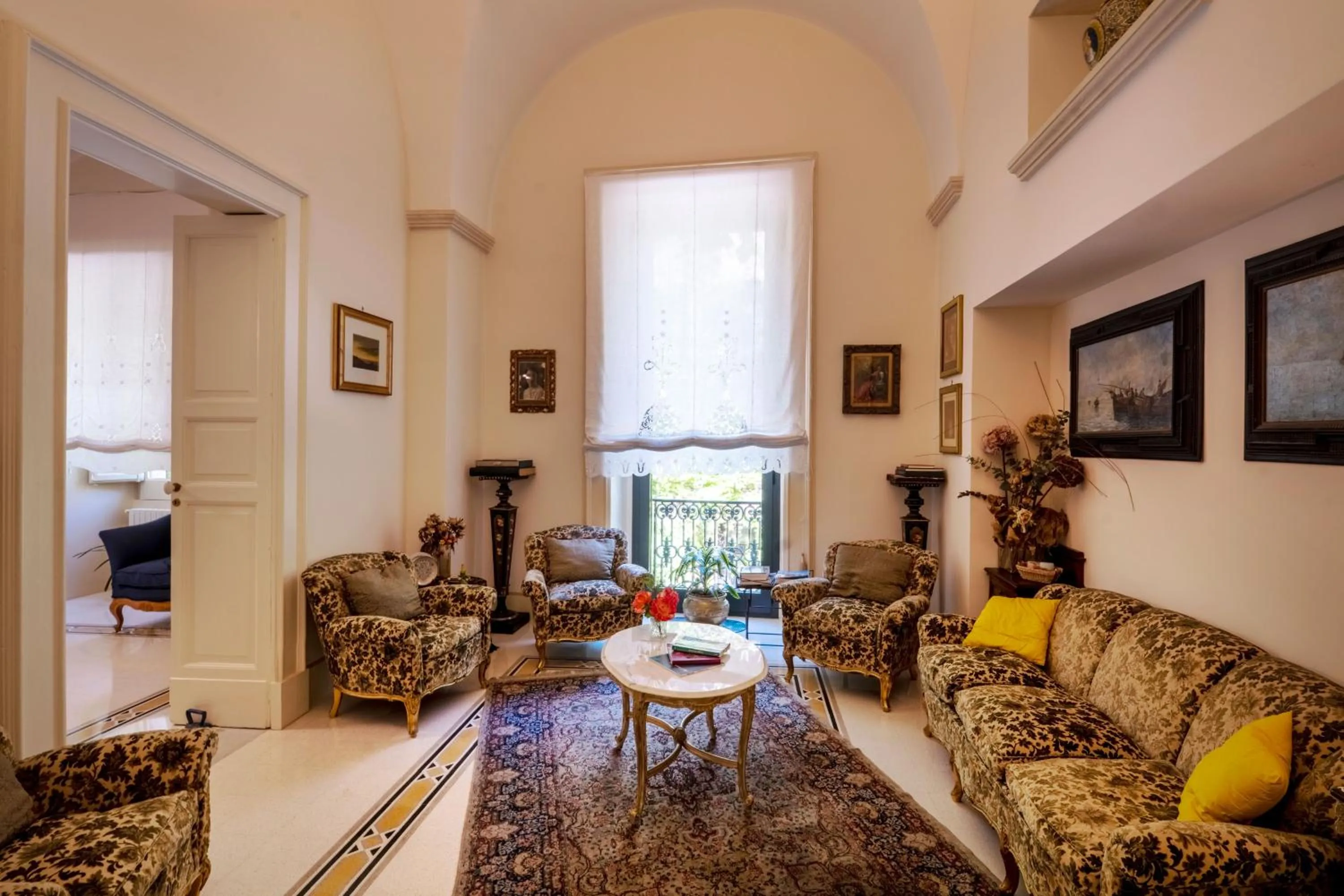 Living room in Palazzo Rollo
