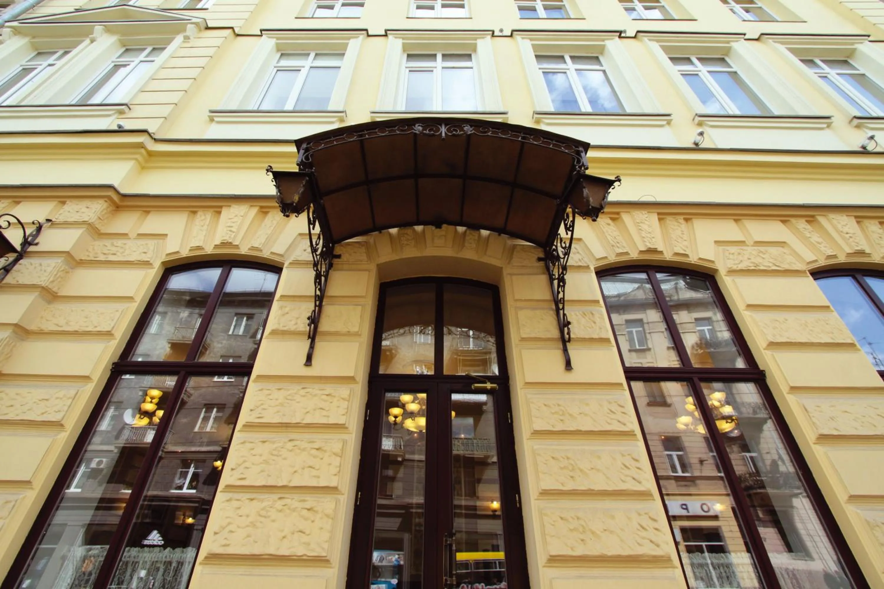 Optima Dworzec Lviv