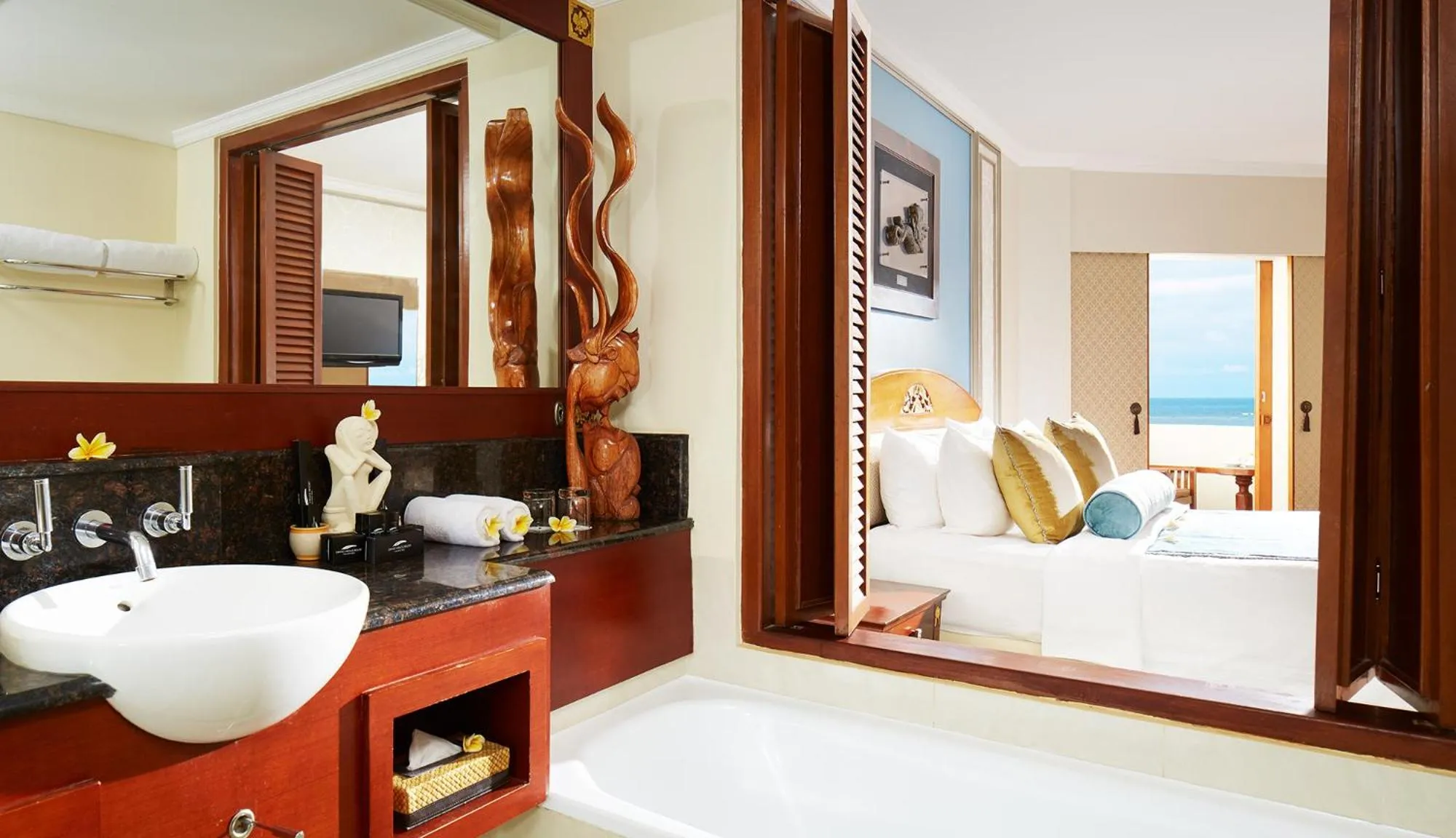 Bathroom, Bed in Grand Mirage Resort & Thalasso Bali