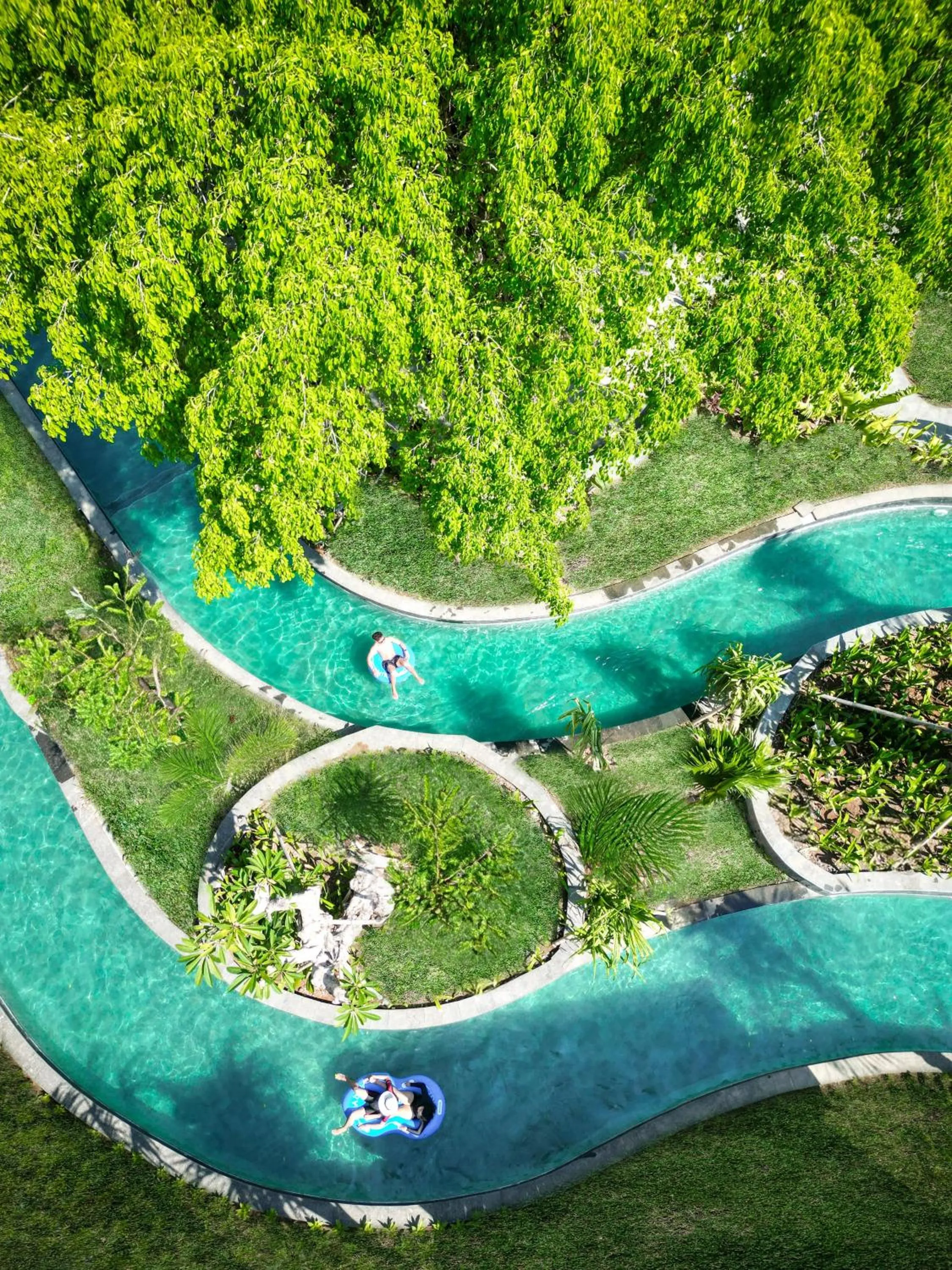 Swimming pool in Grand Mirage Resort & Thalasso Bali