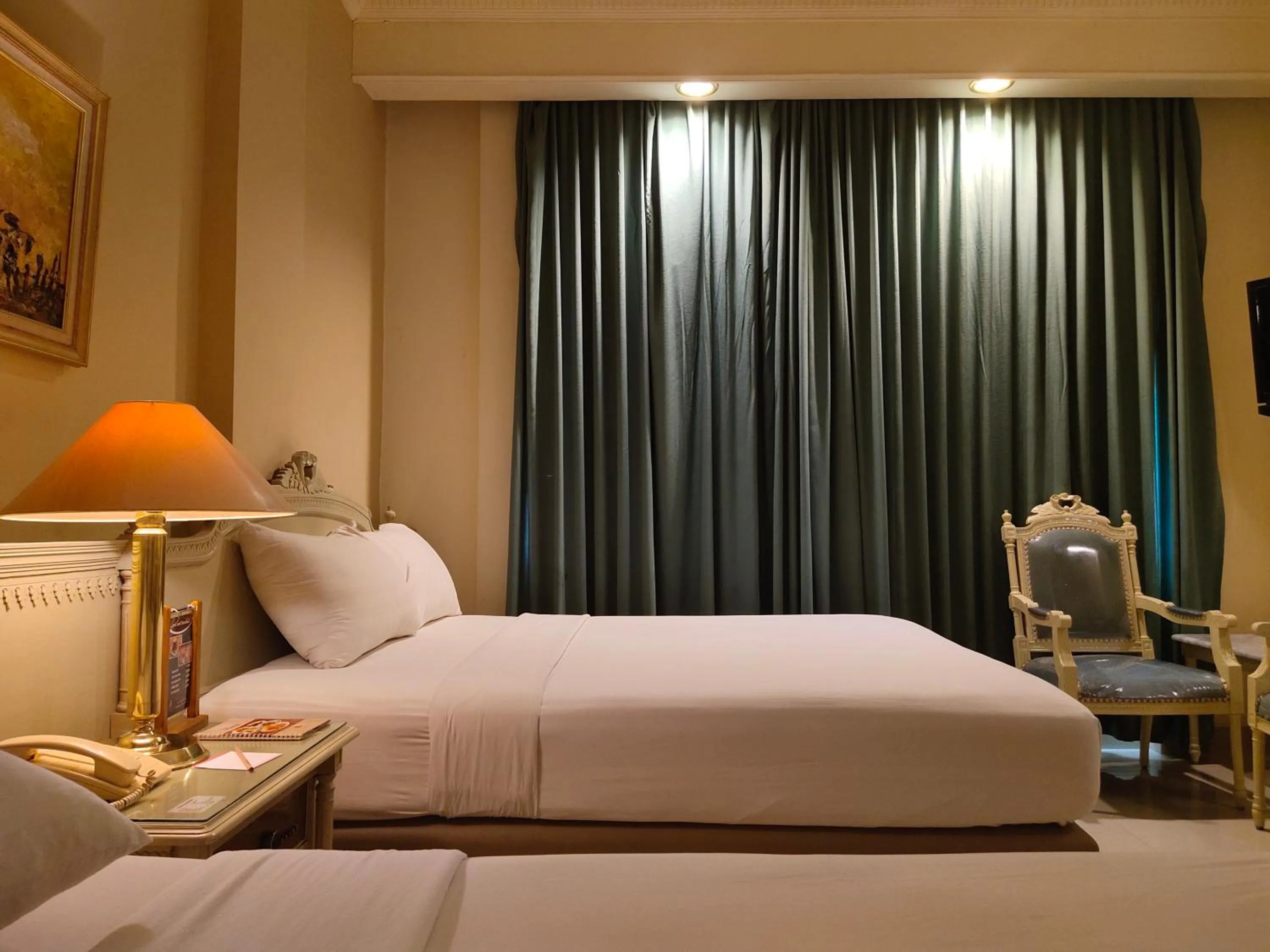 Bed in Hotel Indah Palace Solo