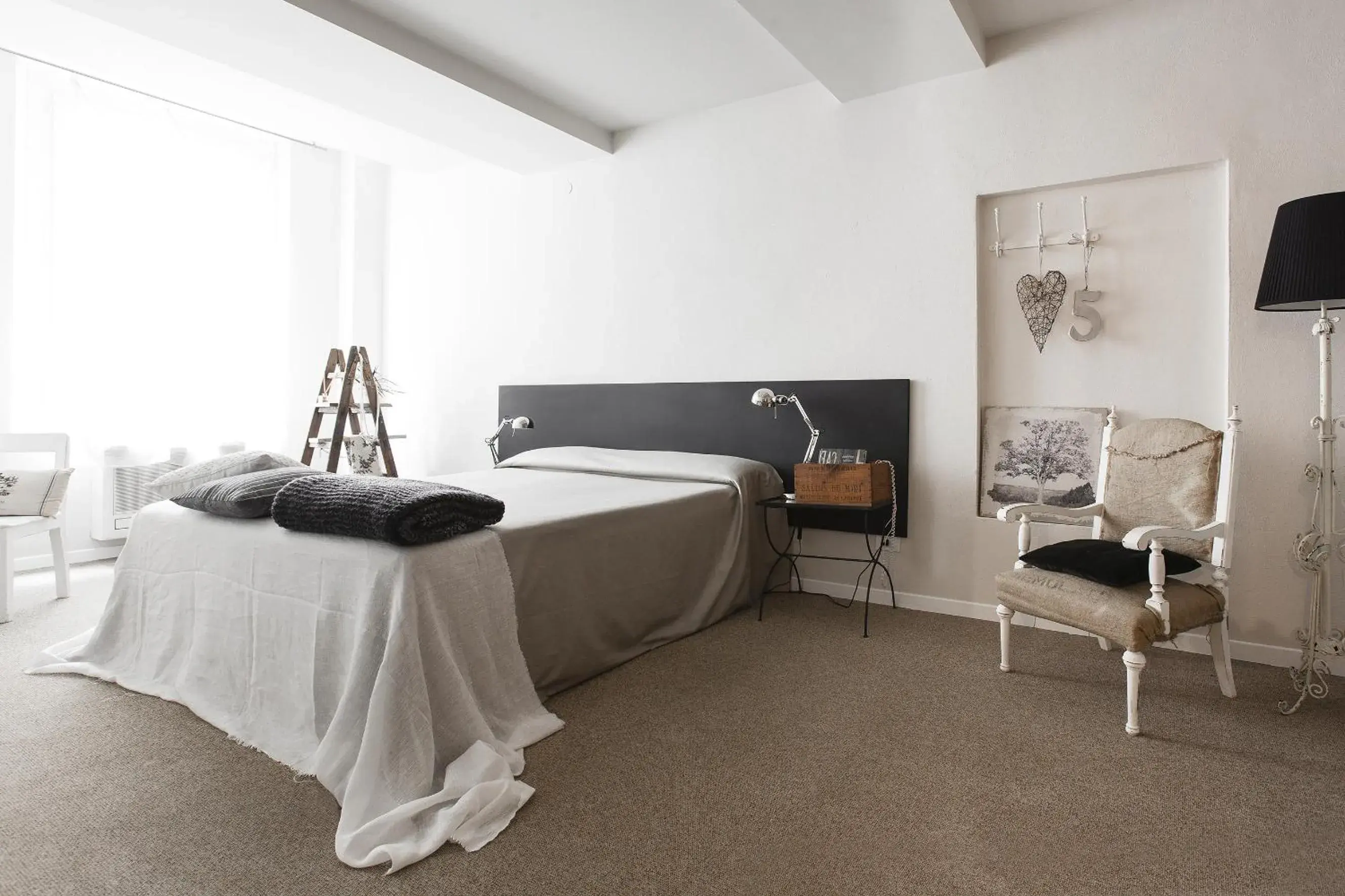 Bed in Hotel Cervetta 5 Bed in Hotel Cervetta 5