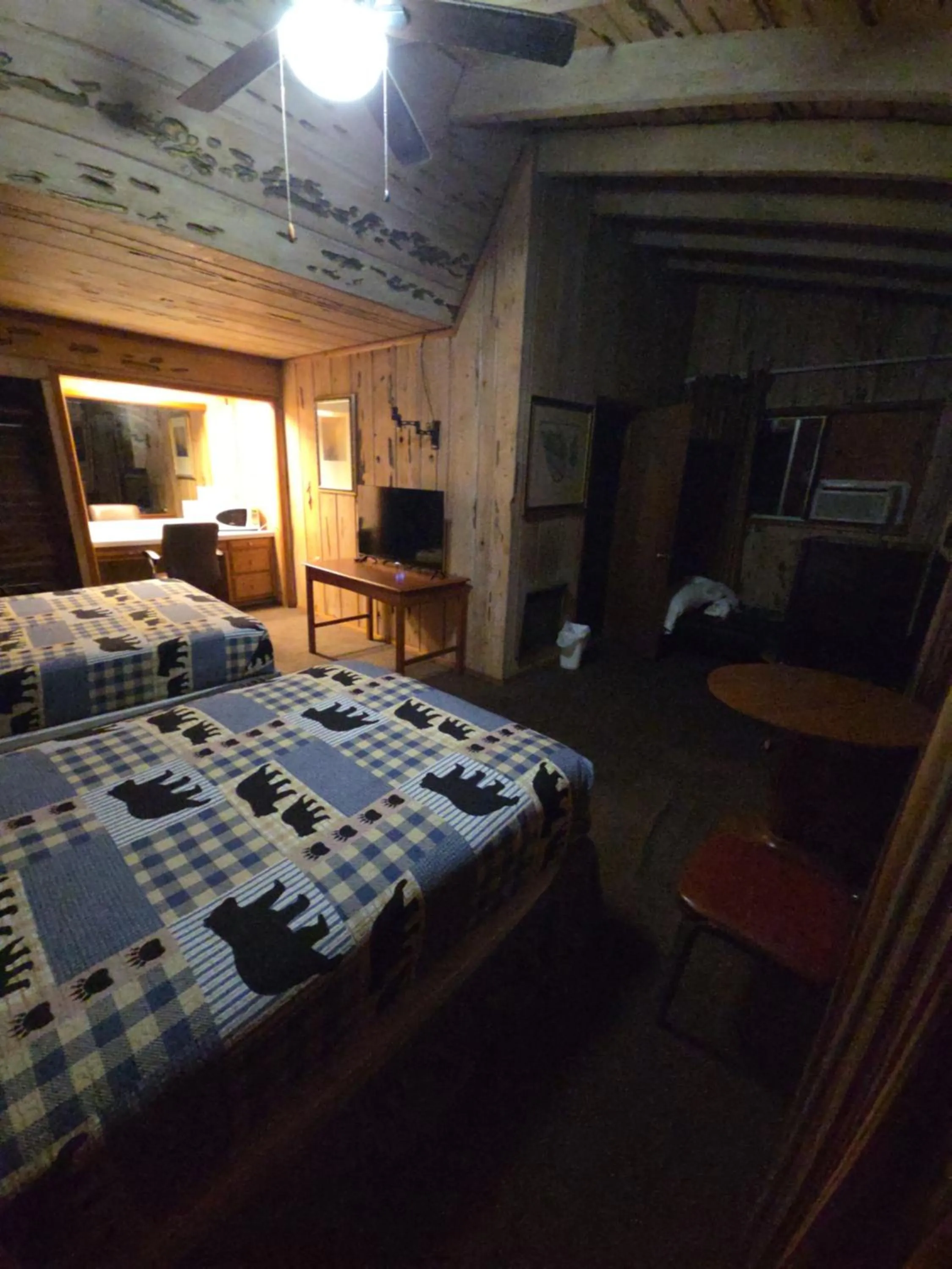 Bigfoot Motel