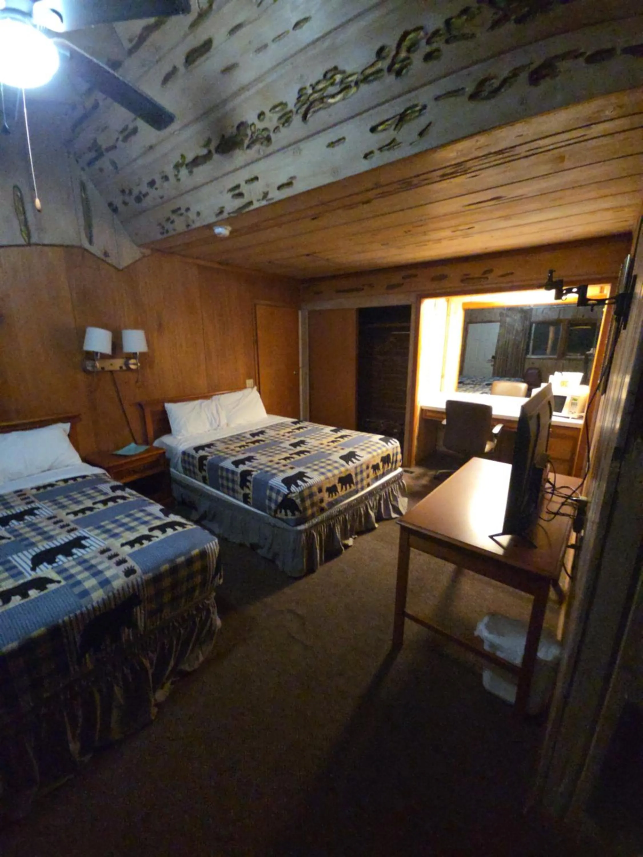Bigfoot Motel