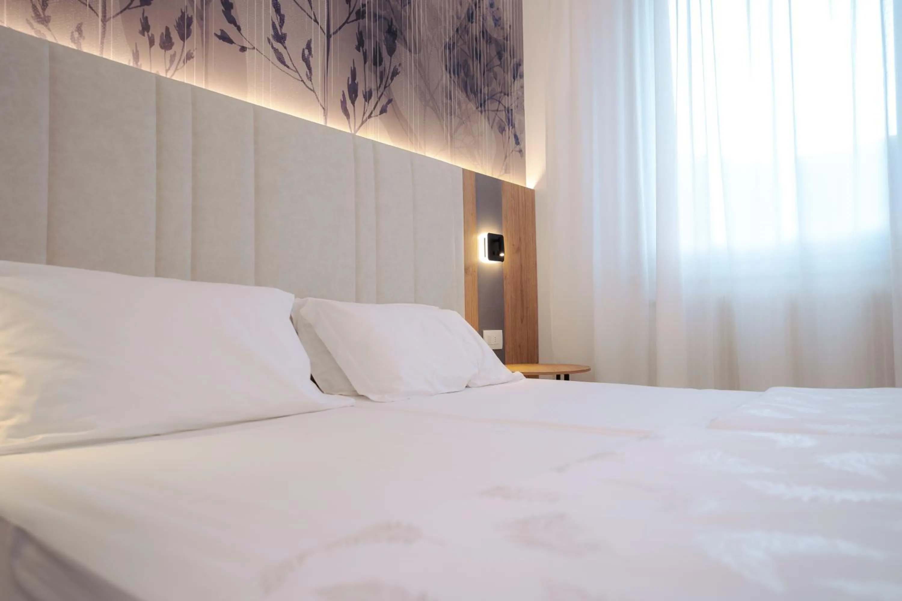 Bed in Hotel Everest