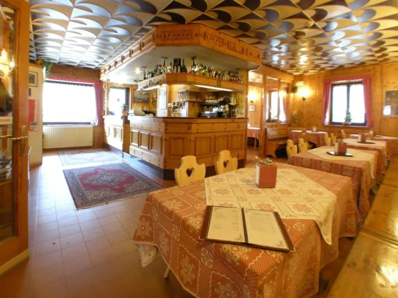 Restaurant/places to eat in Hotel Federia