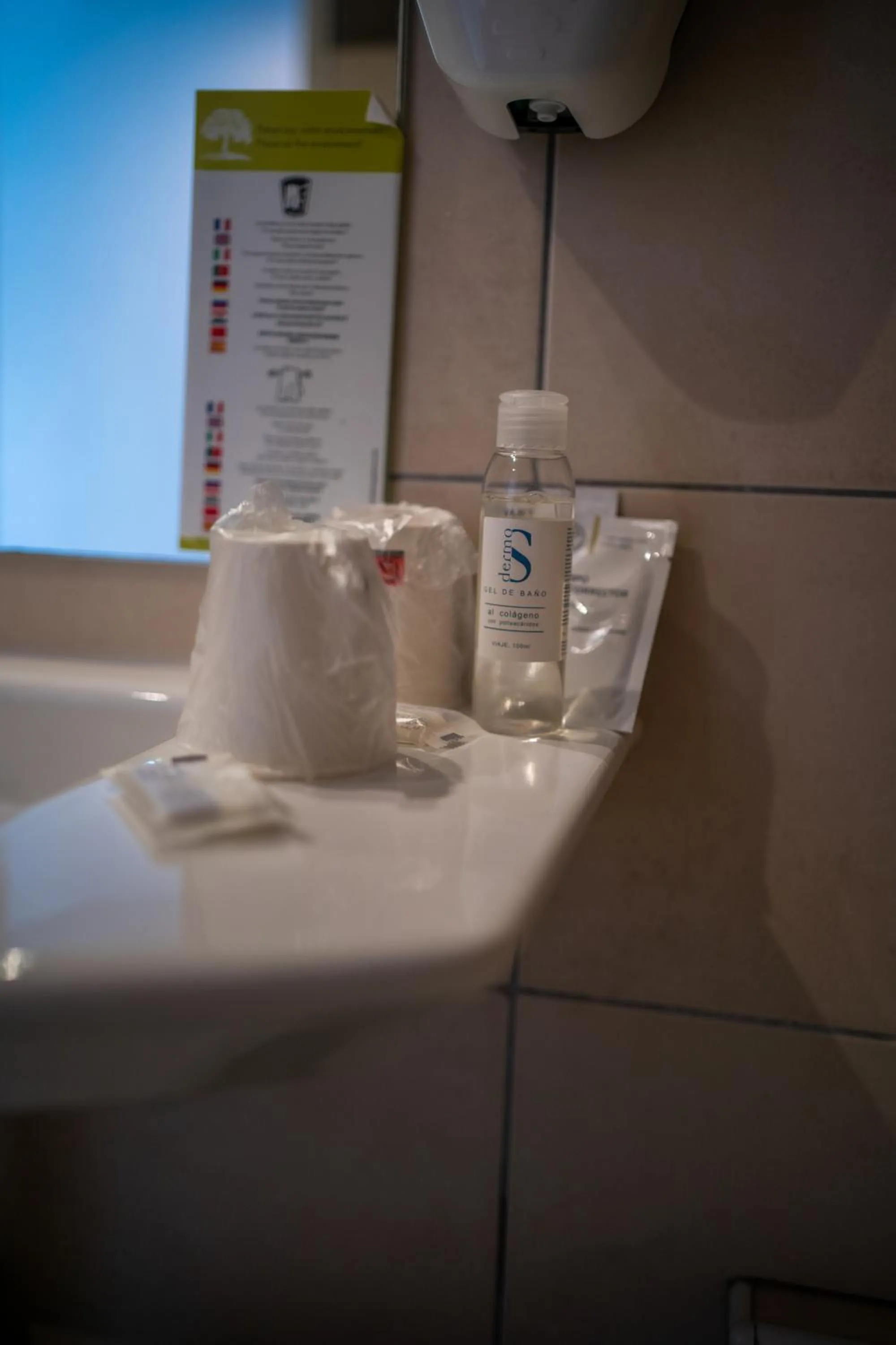 Bathroom in Hôtel Miramont