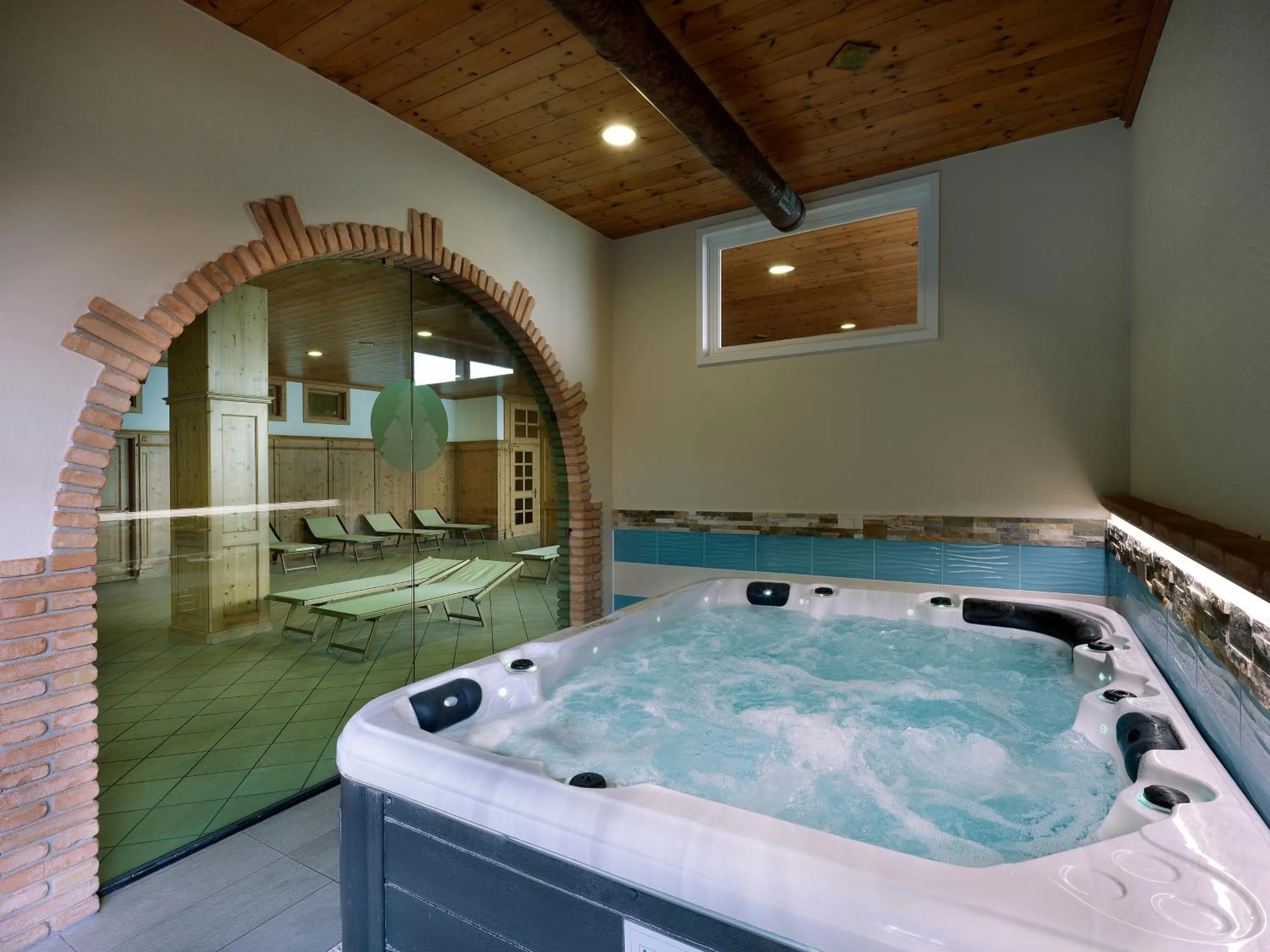 Hot Tub in Hotel Residence Panorama La Forca, GTSGroup