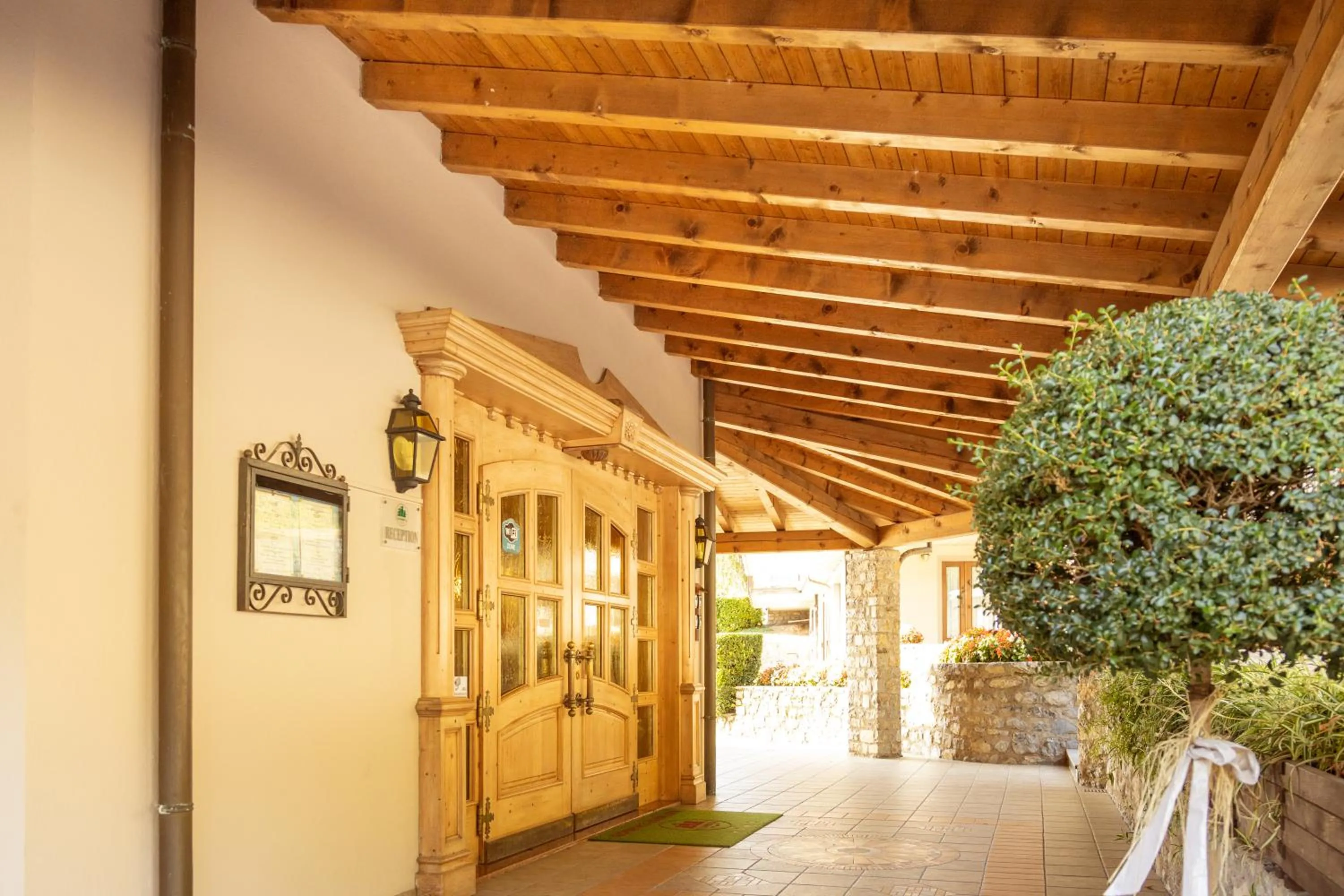 Facade/entrance in Hotel Residence Panorama La Forca, GTSGroup