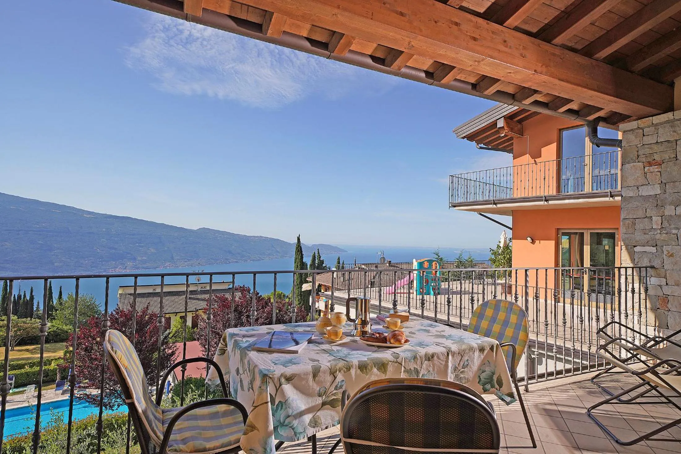 Balcony/Terrace in Residence Besass, GTSGroup