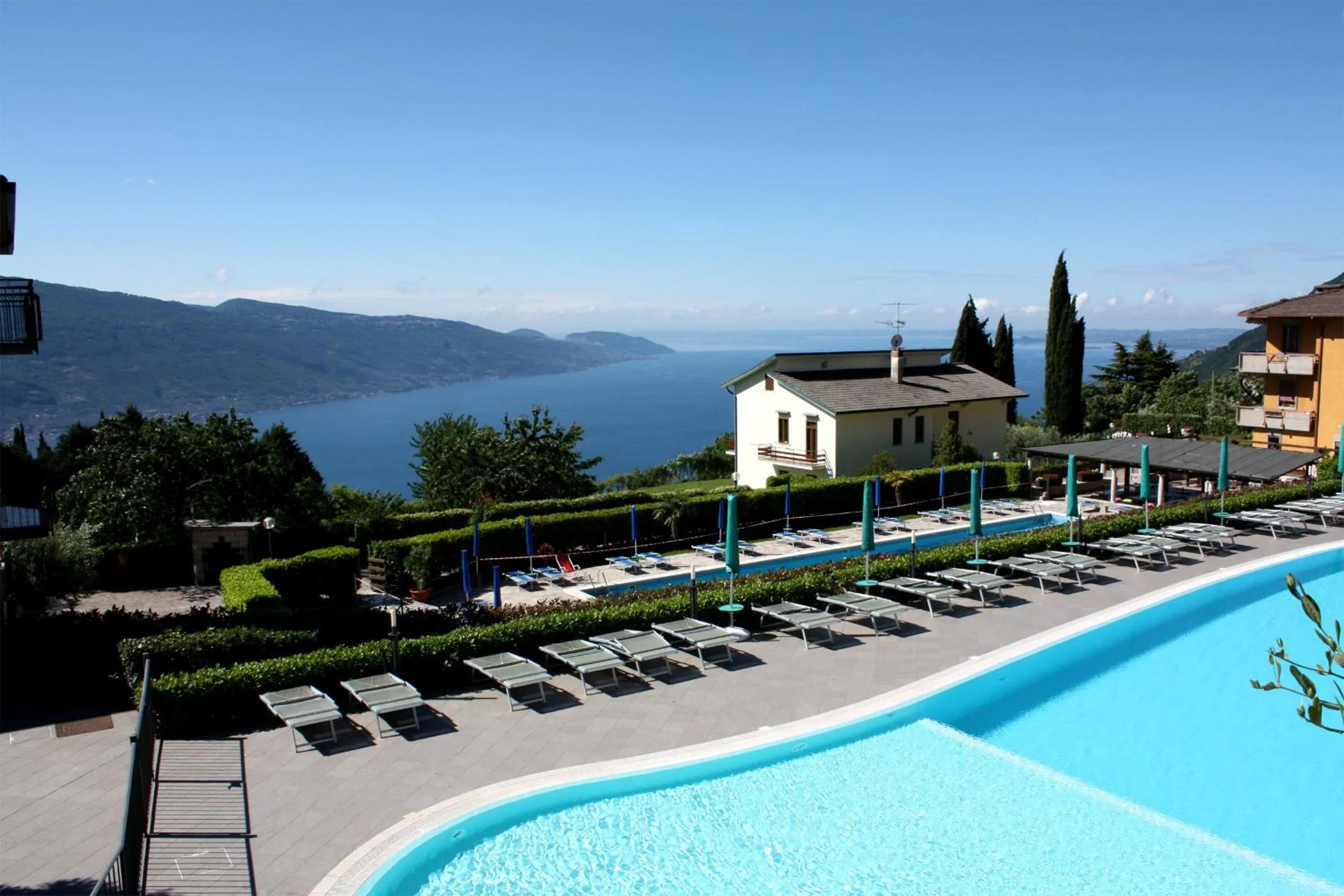 Lake view in Residence Besass, GTSGroup