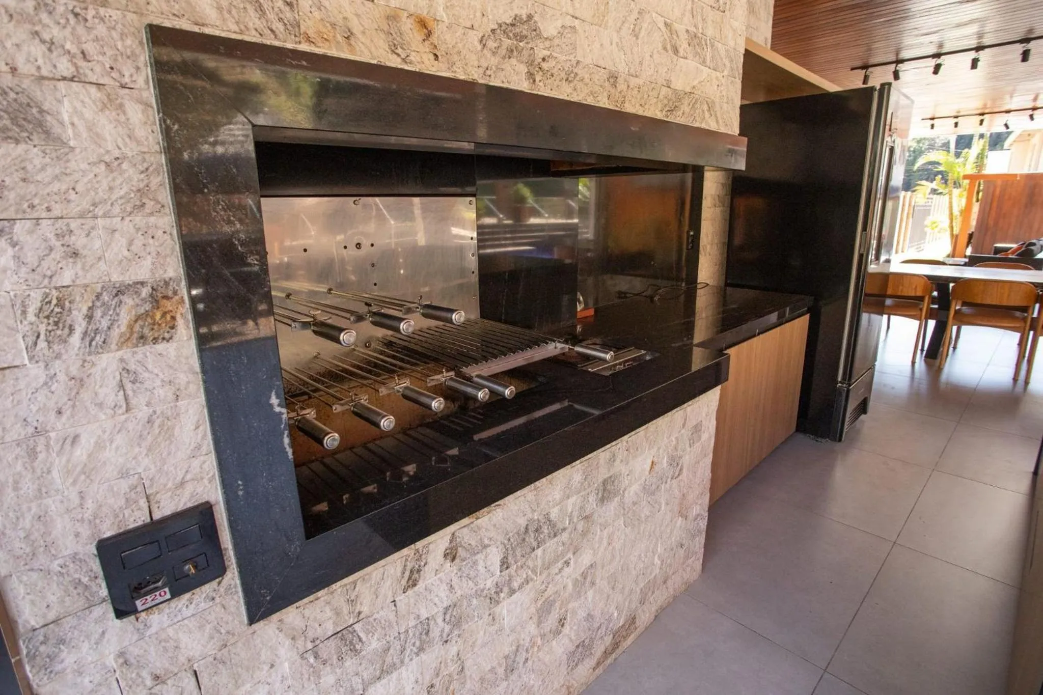 BBQ facilities in Sítio Cinco Folhas, recanto com vista pra montanha