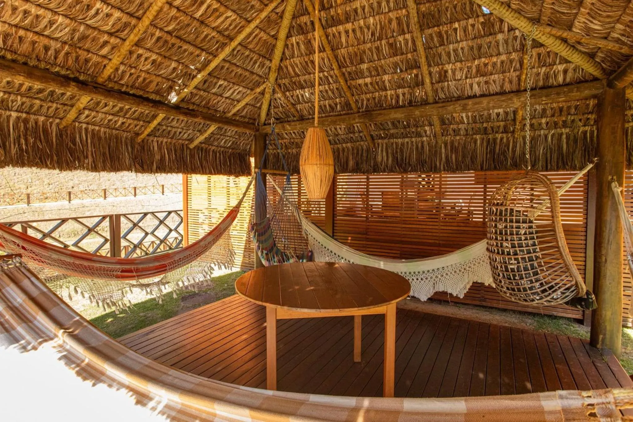 Garden in Sítio Cinco Folhas, recanto com vista pra montanha