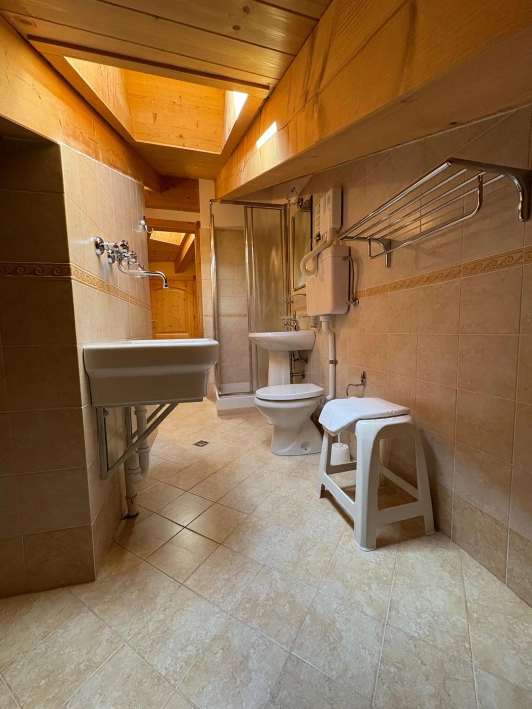 Bathroom in Garnì Hotel Tignale