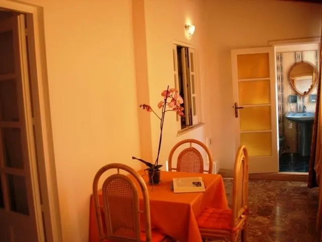 Dining area in Case Vacanze Arcobaleno
