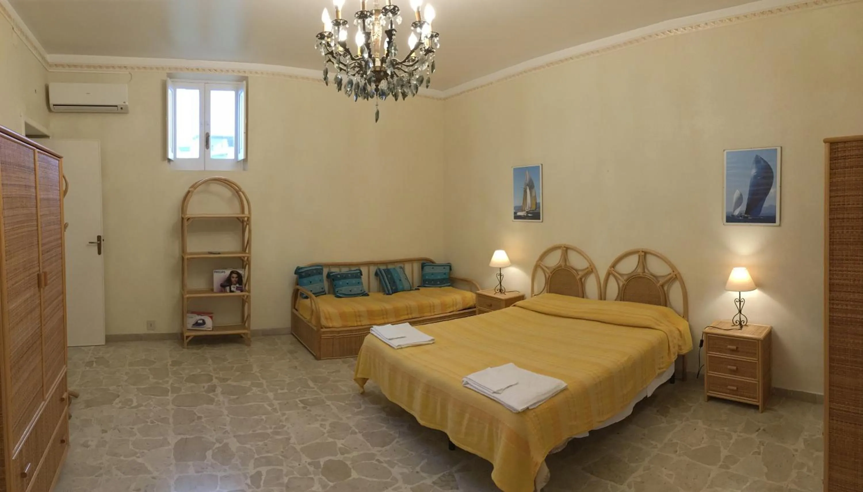 Photo of the whole room, Bed in Case Vacanze Arcobaleno