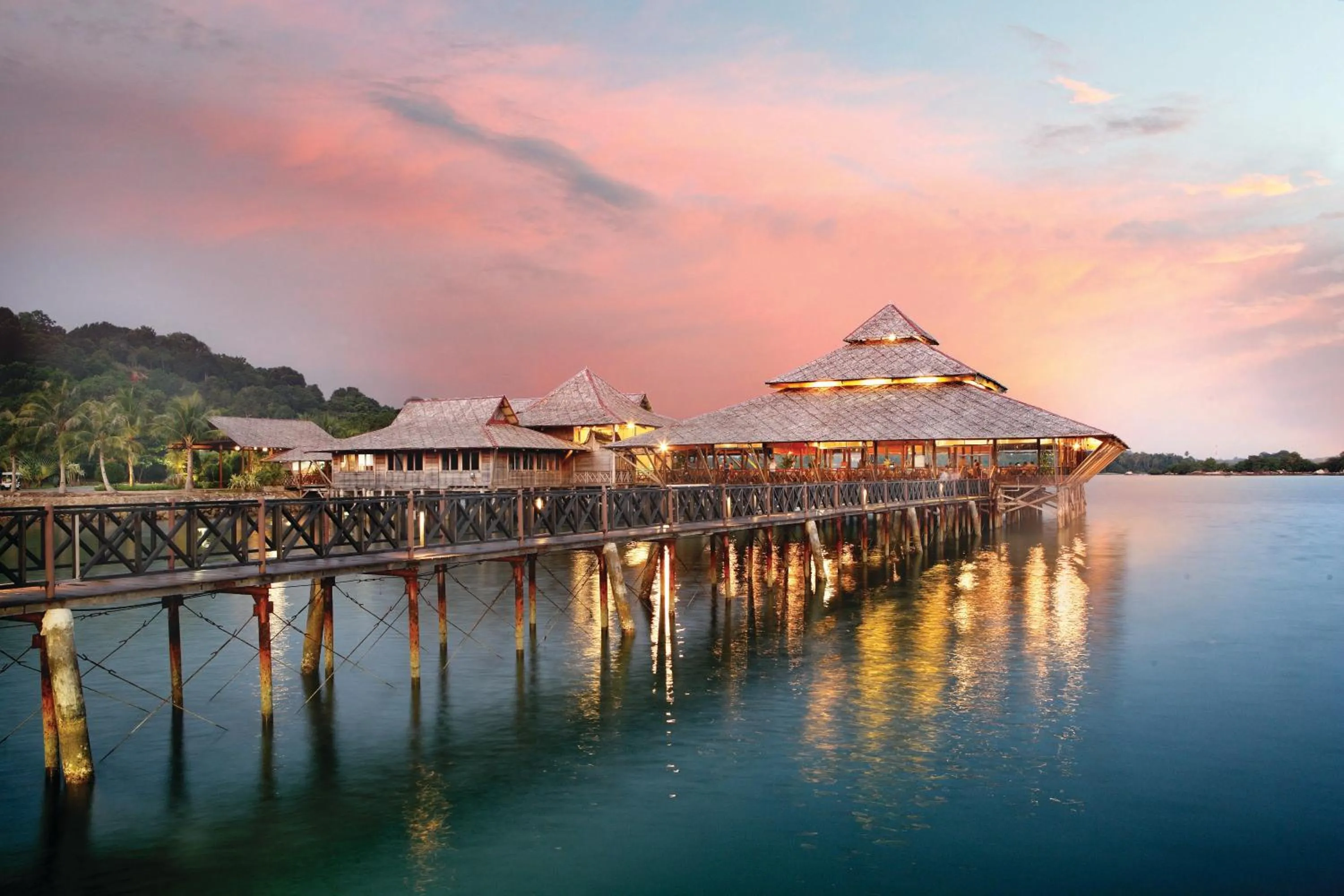 Restaurant/places to eat in Nirwana Resort Hotel