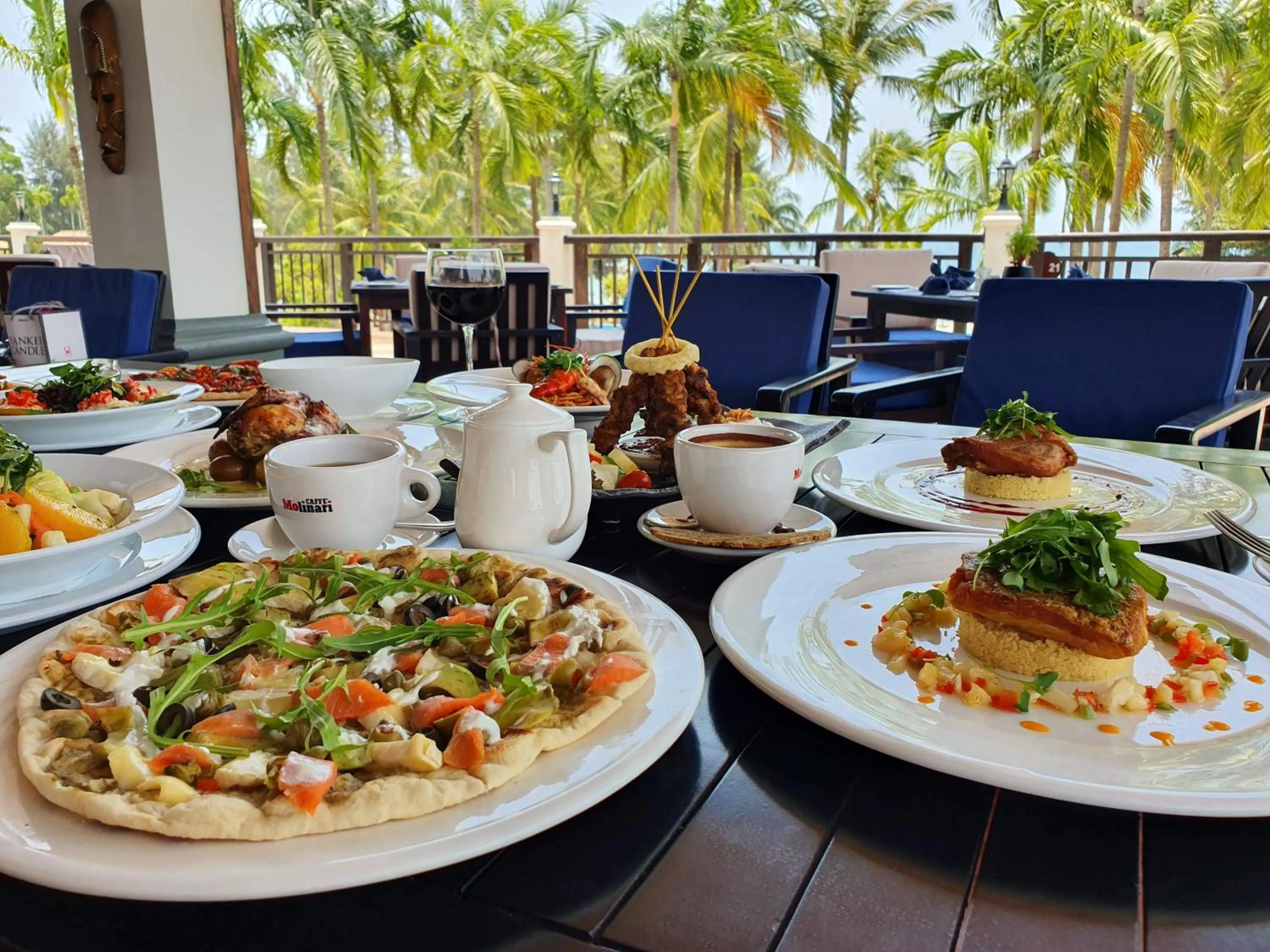 Restaurant/places to eat in Nirwana Resort Hotel