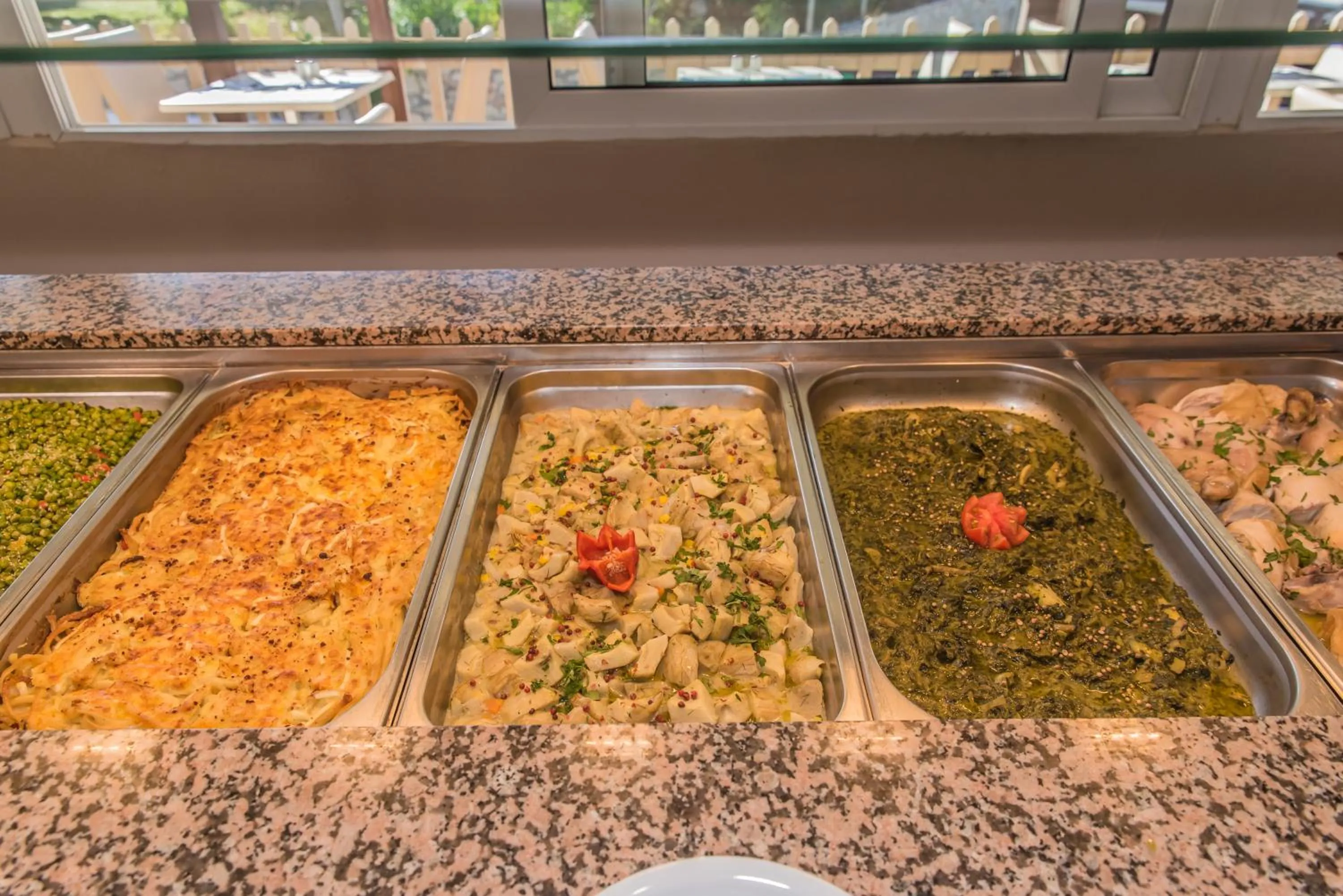 Restaurant/places to eat in Planos Beach Hotel