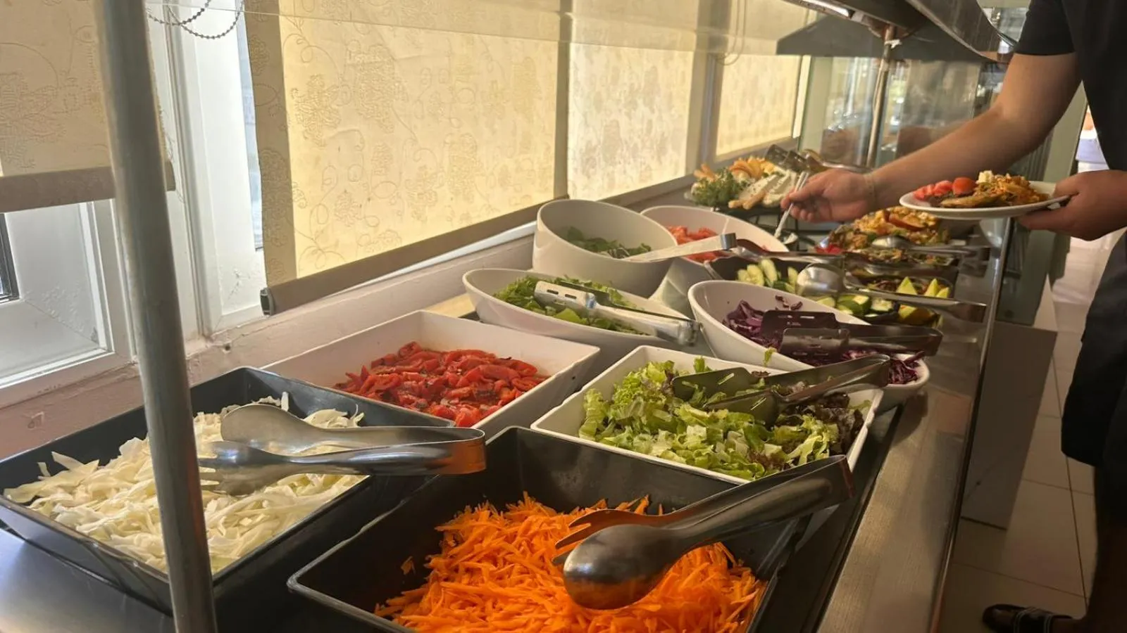 Restaurant/places to eat in Planos Beach Hotel