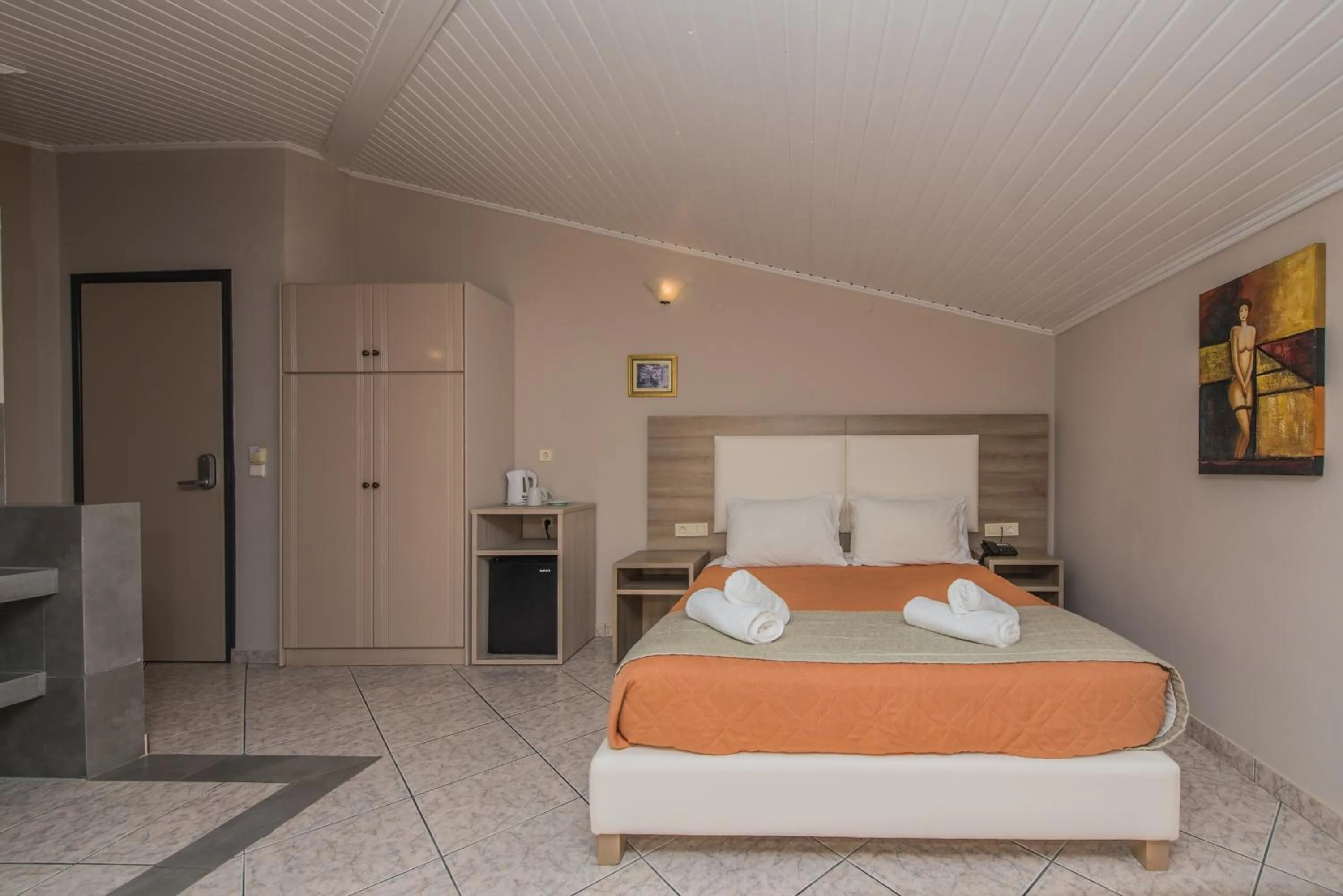 Photo of the whole room in Planos Beach Hotel