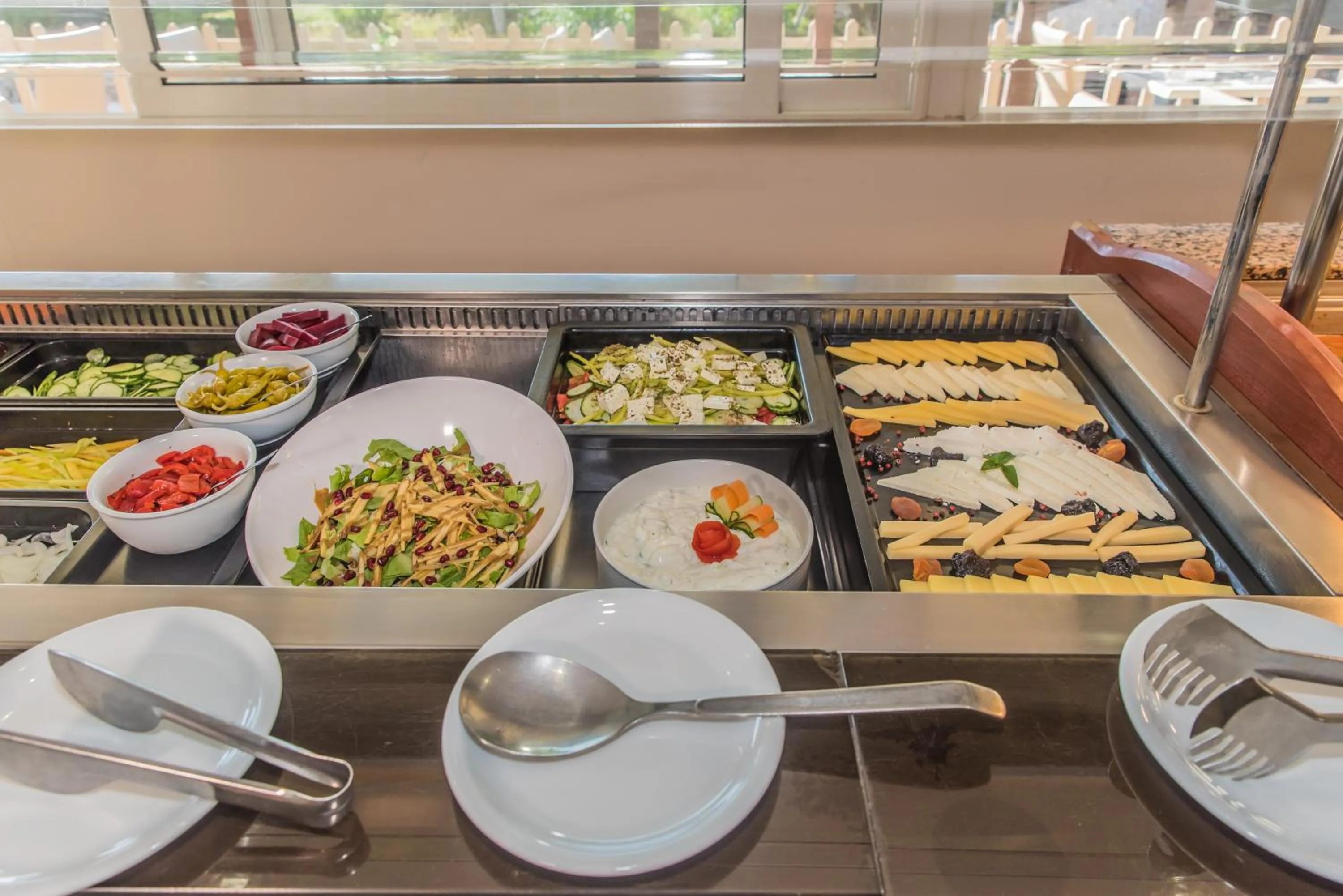 Restaurant/places to eat in Planos Beach Hotel