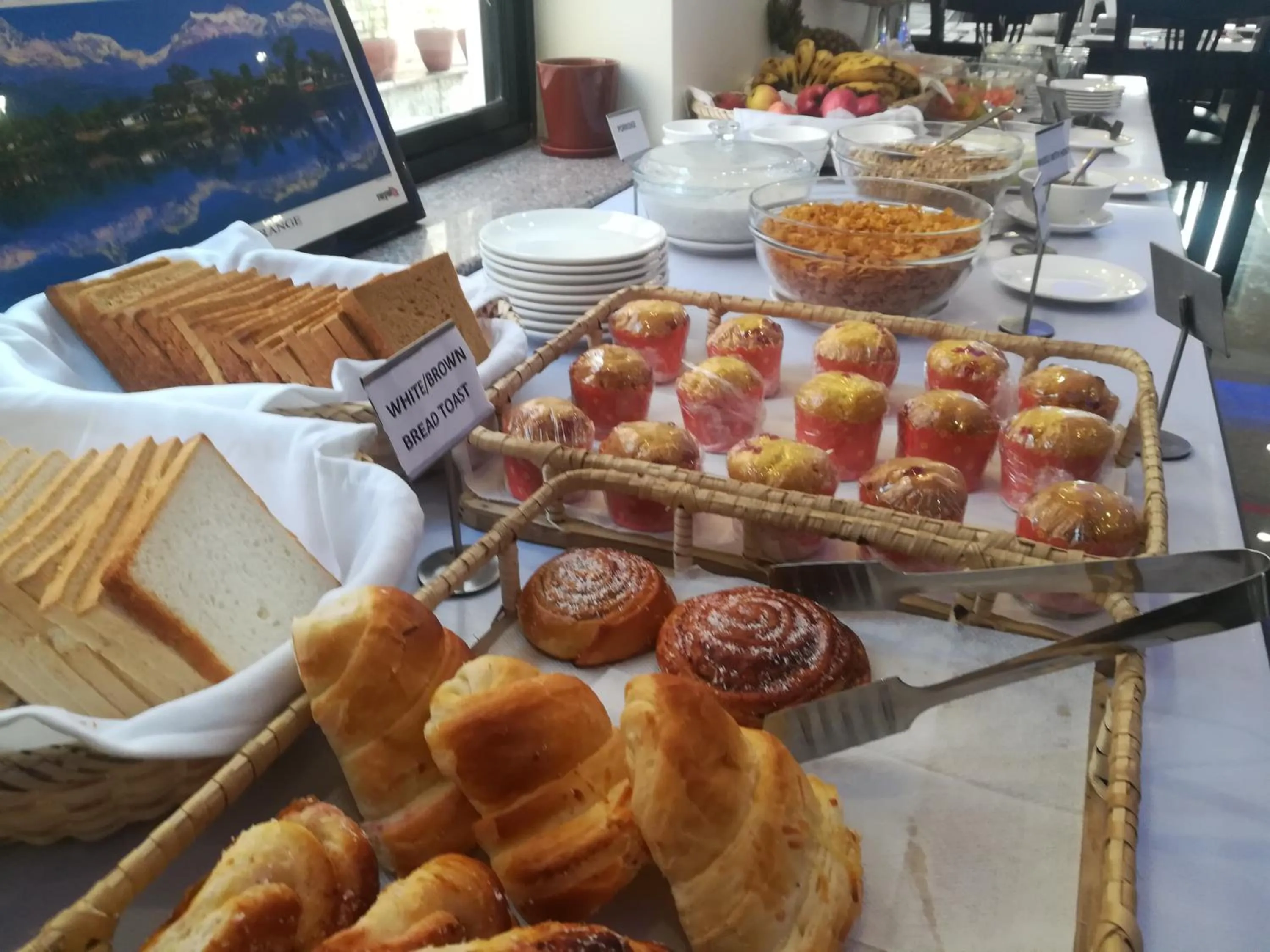 Buffet breakfast in Nepal Cottage Resort