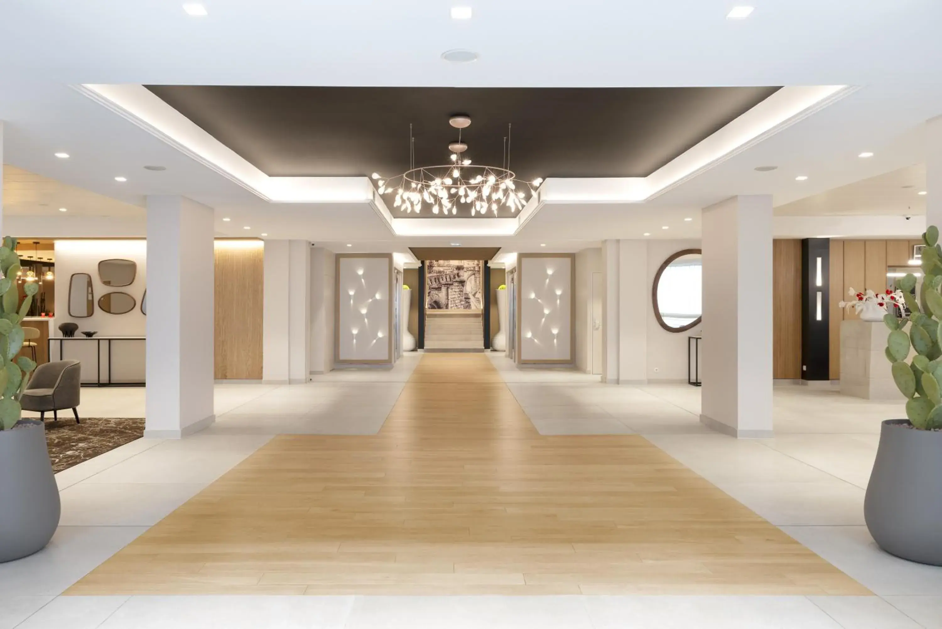 Lobby or reception in Hôtel Eliseo Lobby or reception in Hôtel Eliseo