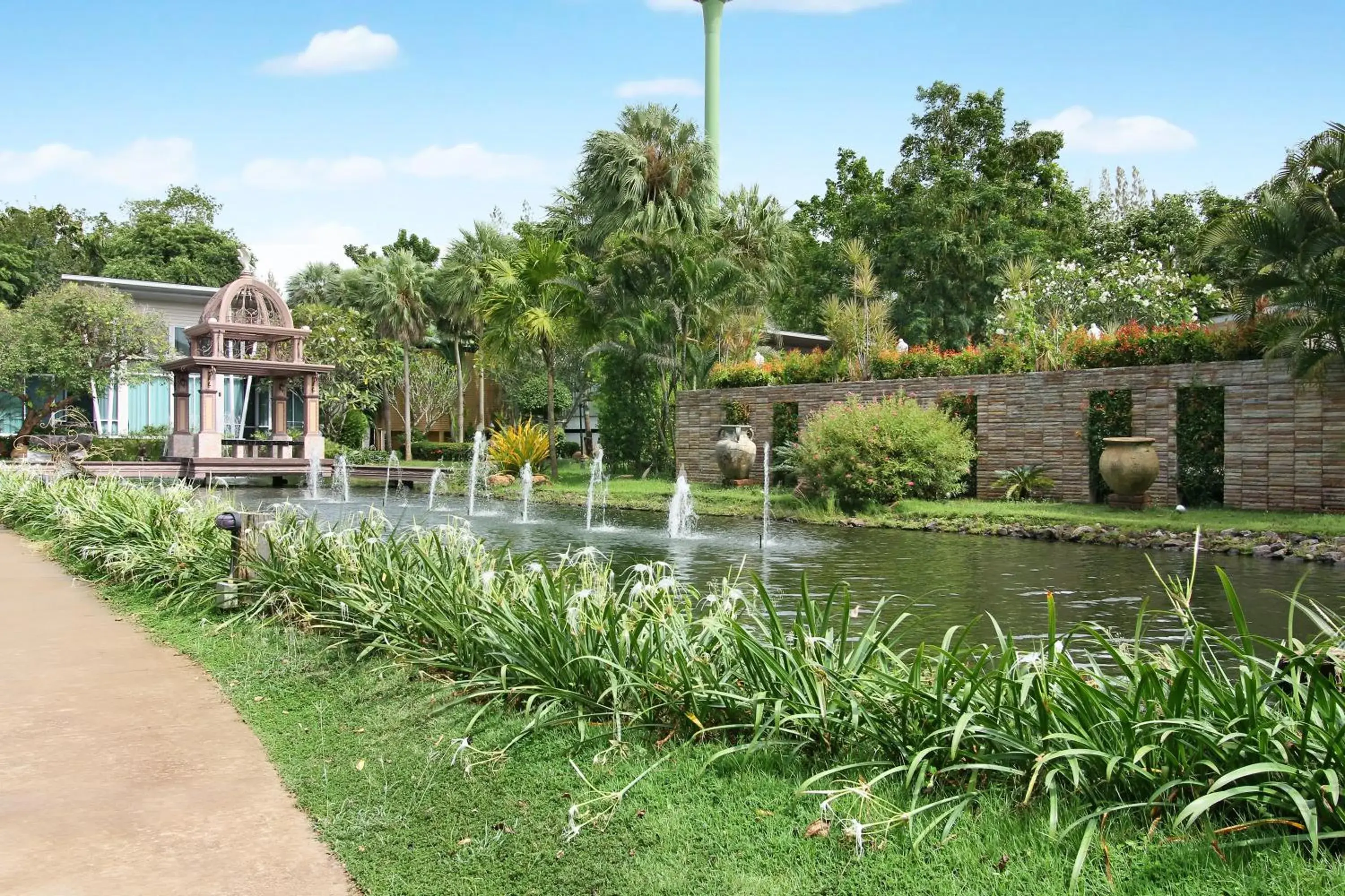 Garden in Nana Resort Kaeng Krachan - SHA Plus Certified