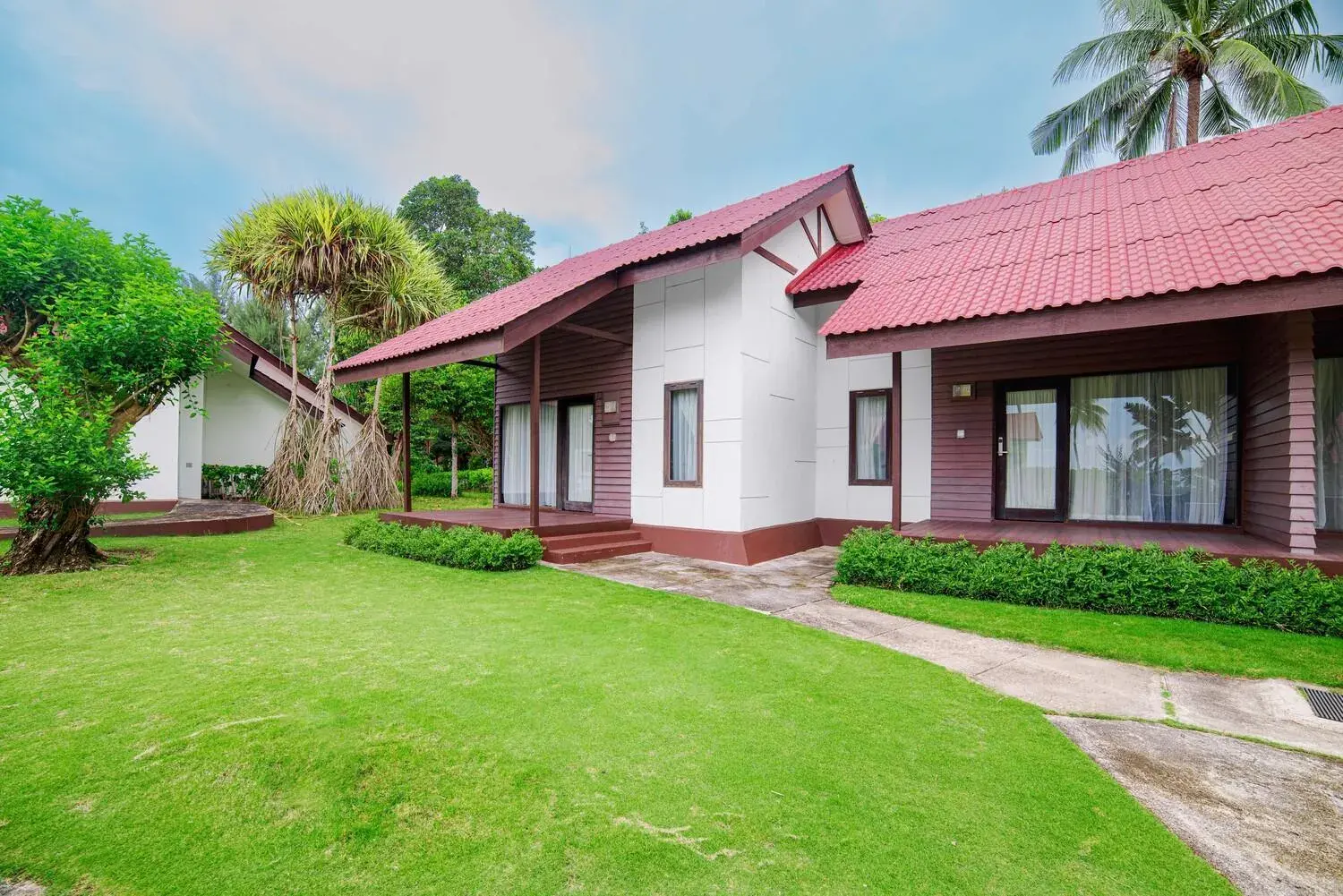 Property building in Mayang Sari Beach Resort Property building in Mayang Sari Beach Resort