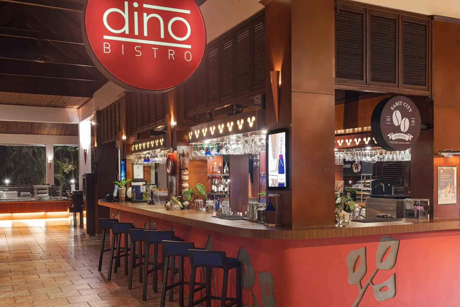 Restaurant/places to eat in Mayang Sari Beach Resort