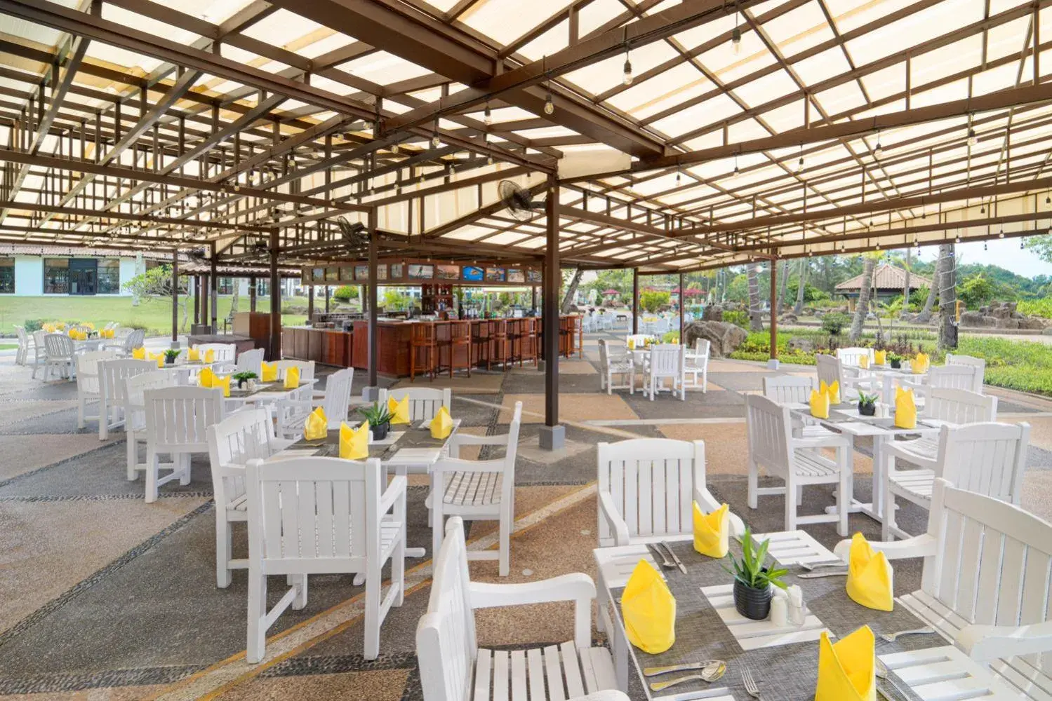 Restaurant/places to eat in Mayang Sari Beach Resort Restaurant/places to eat in Mayang Sari Beach Resort
