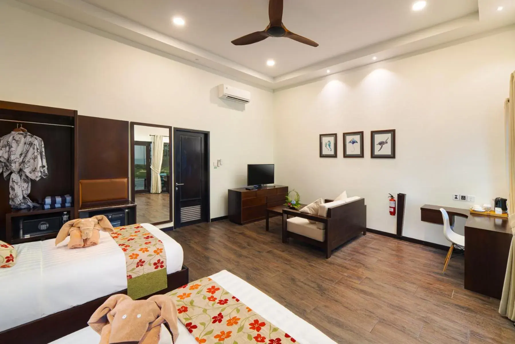 Bed in Mayang Sari Beach Resort Bed in Mayang Sari Beach Resort