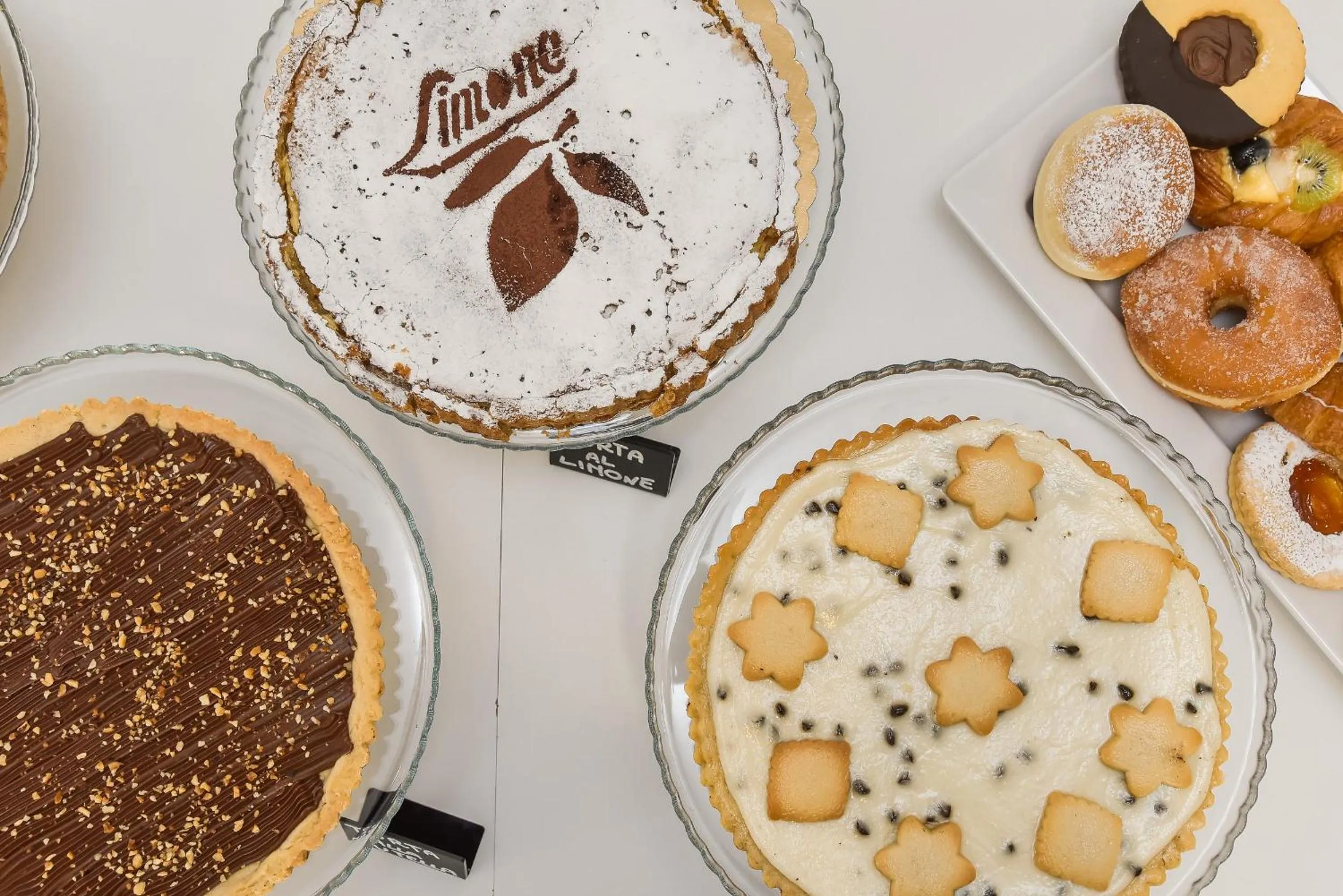 Buffet breakfast in Hotel Concorde