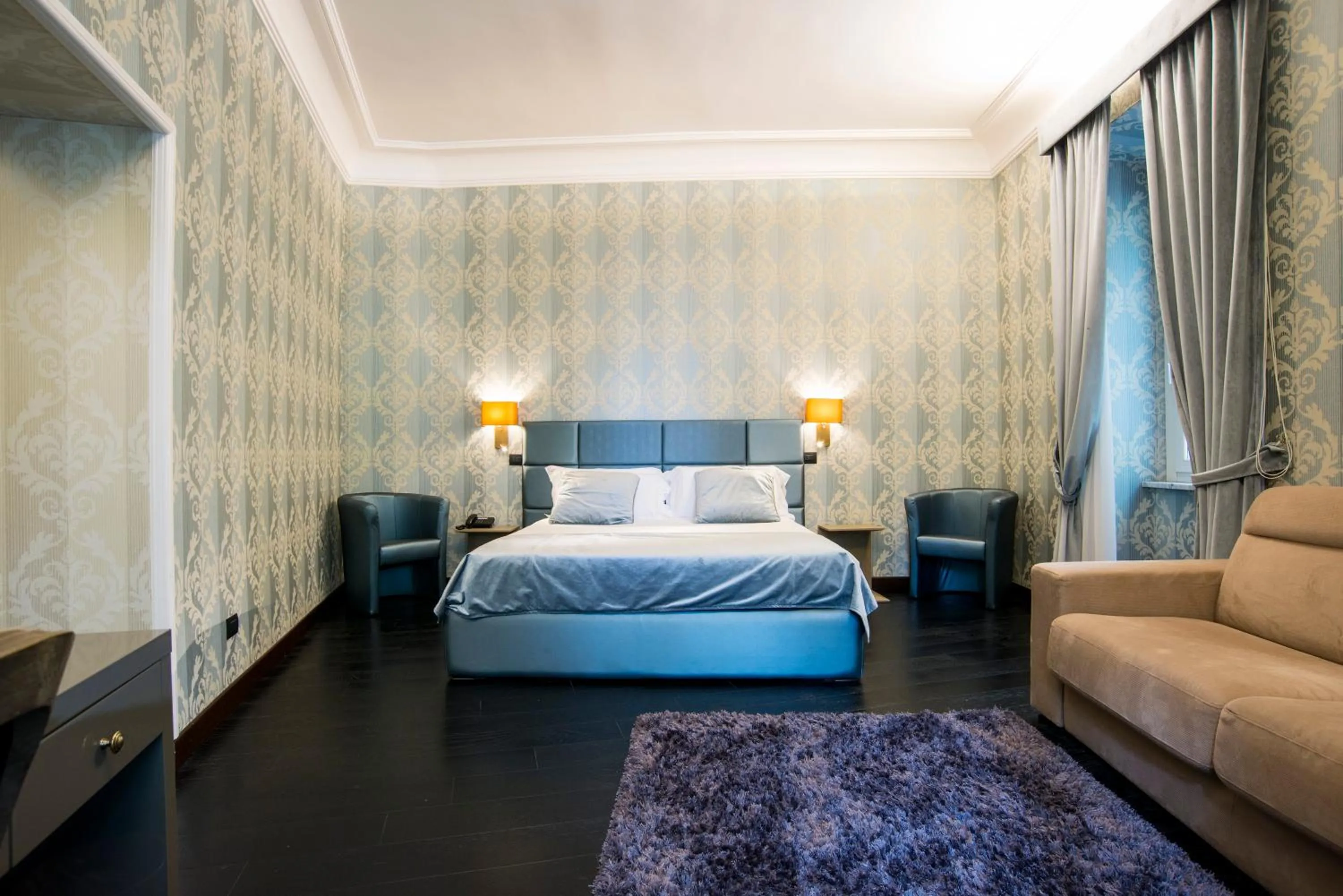 Bedroom, Bed in Via Veneto Suites
