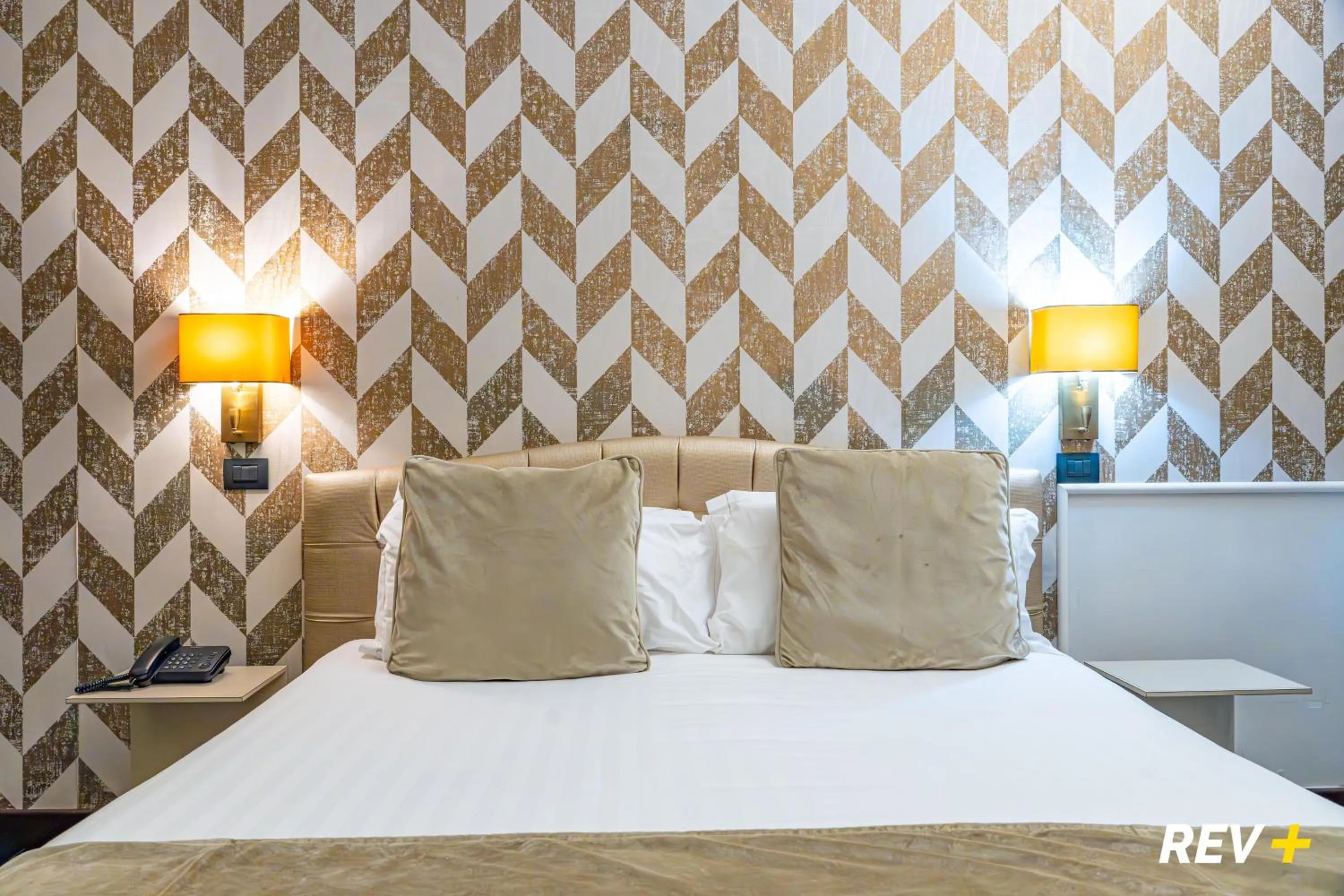 Photo of the whole room, Bed in Via Veneto Suites