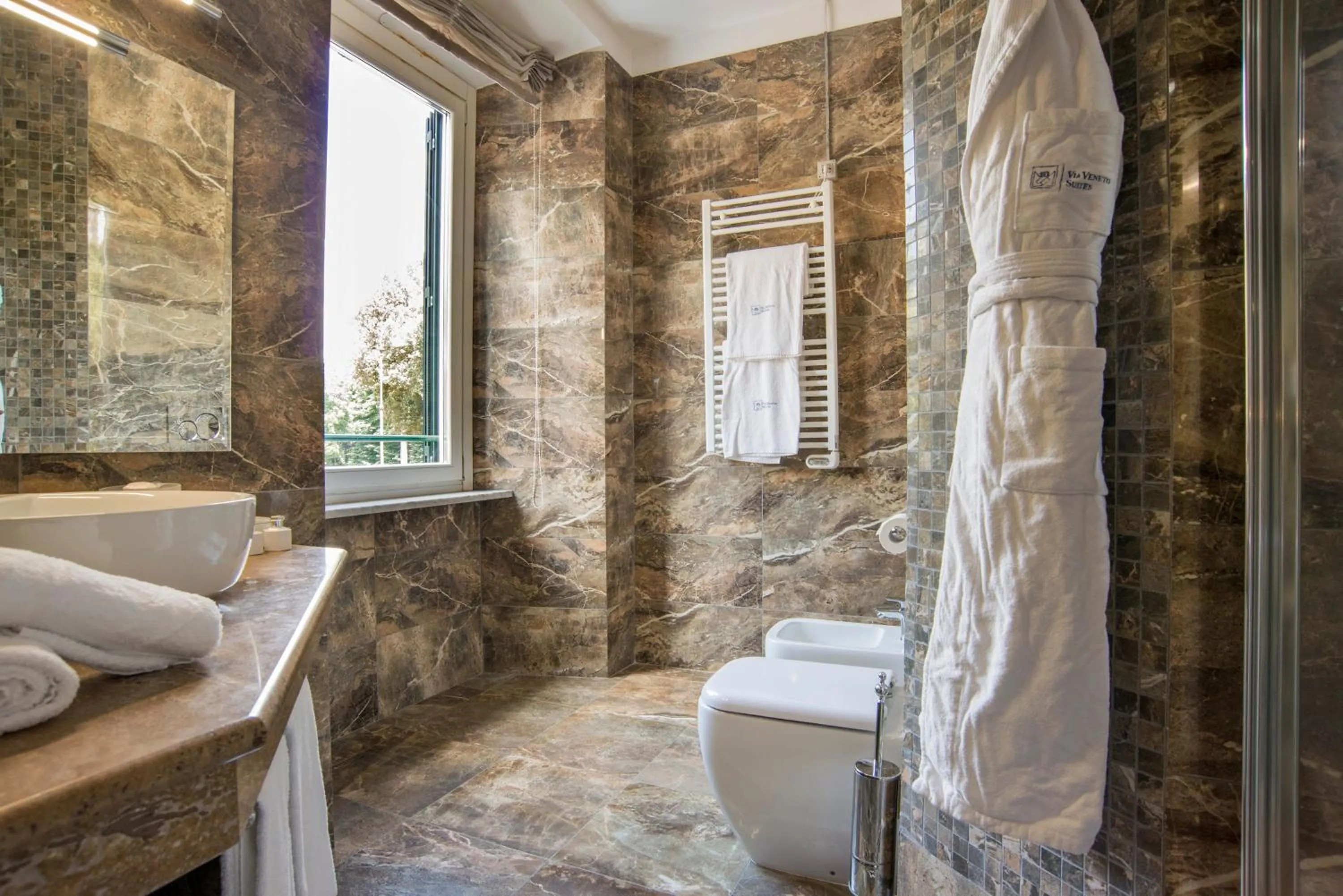 Bathroom in Via Veneto Suites