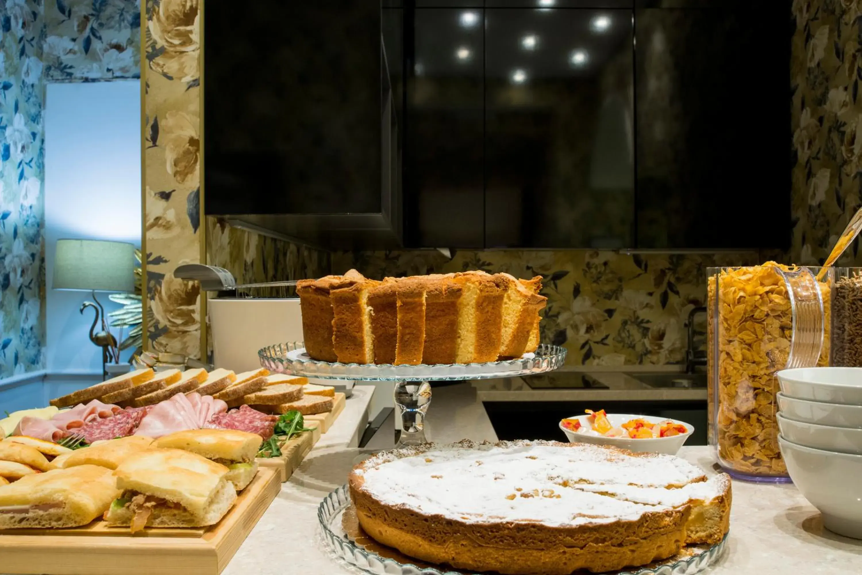 Breakfast in Via Veneto Suites Breakfast in Via Veneto Suites