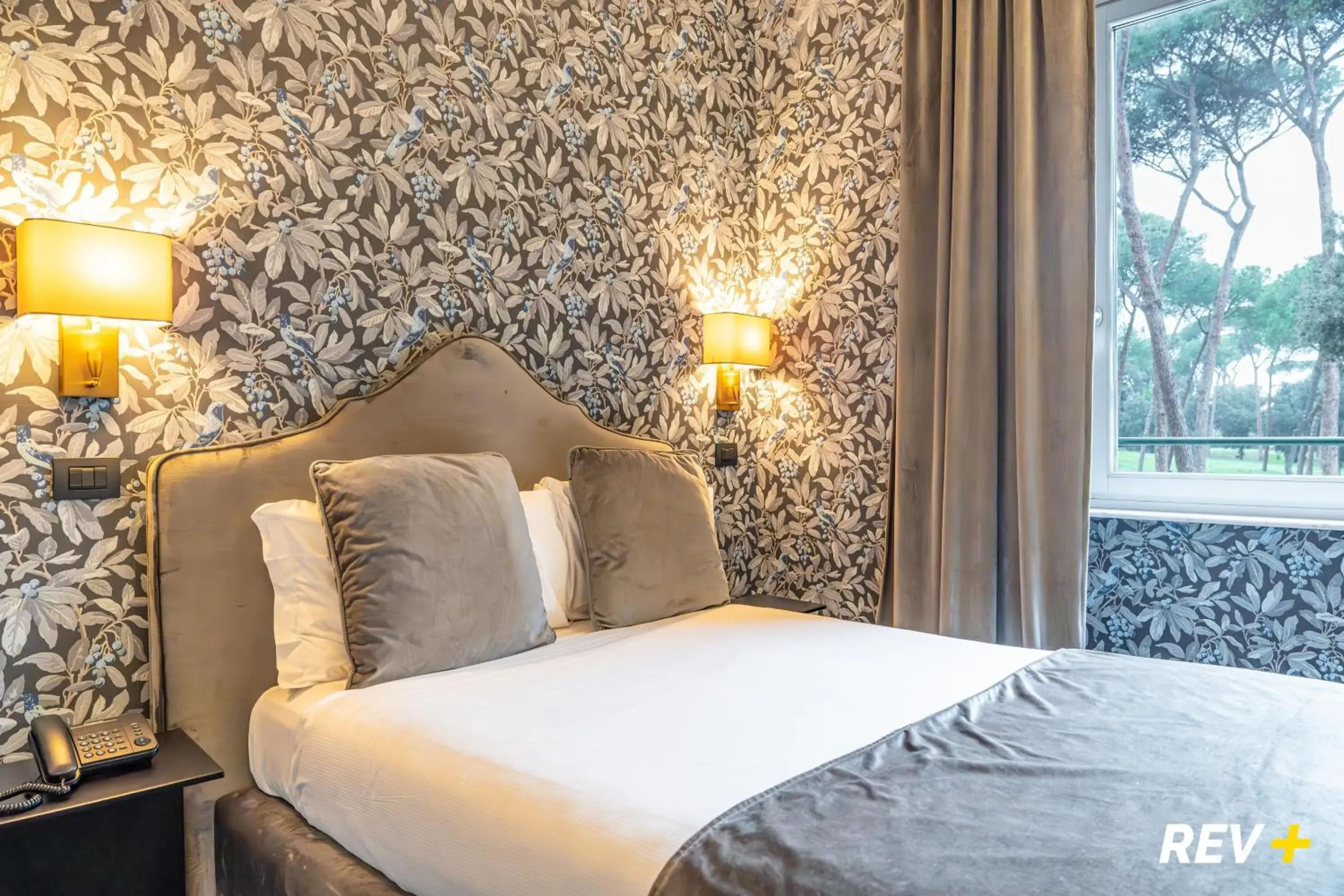 Double Room in Via Veneto Suites Double Room in Via Veneto Suites