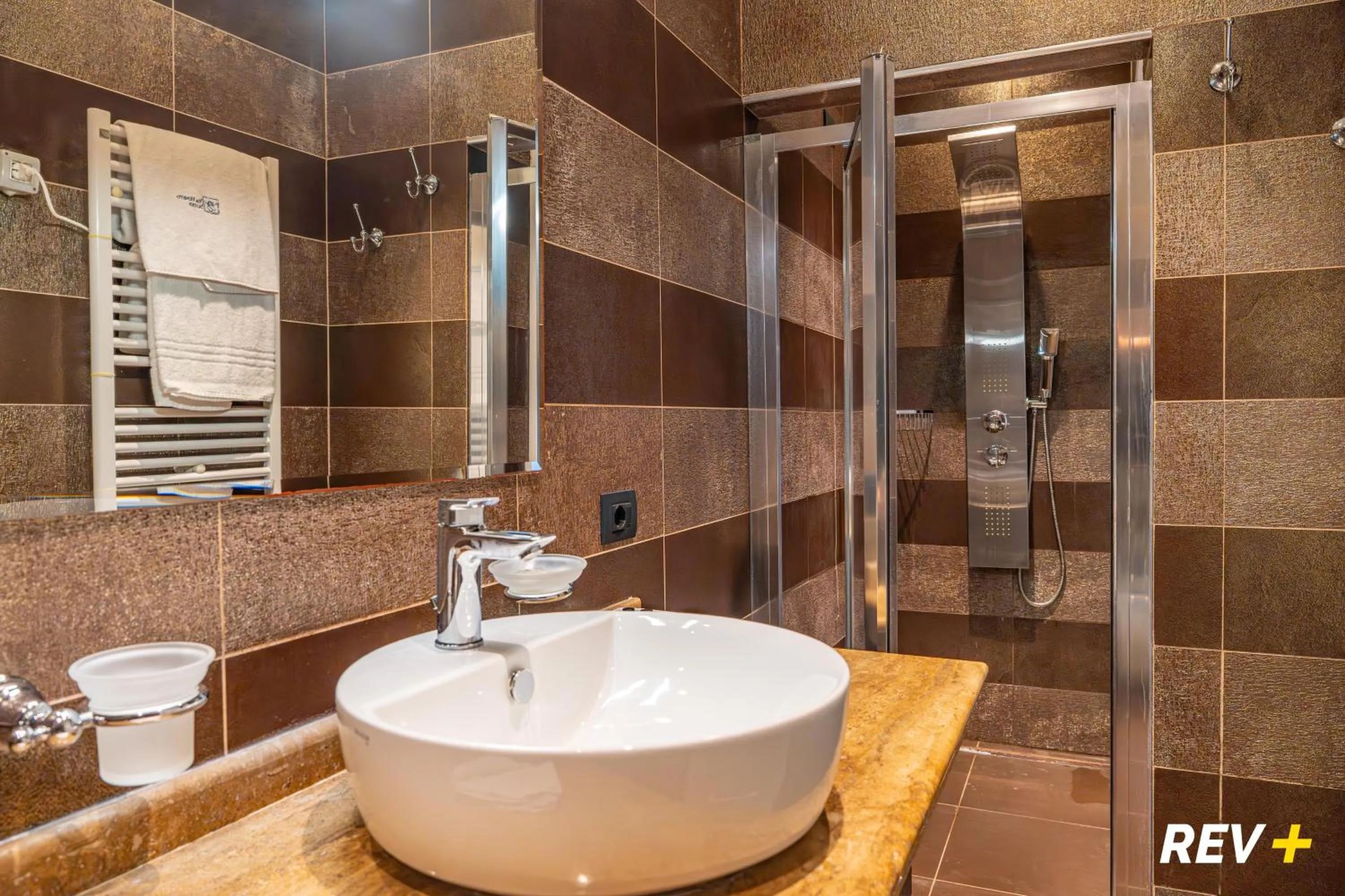 Bathroom in Via Veneto Suites