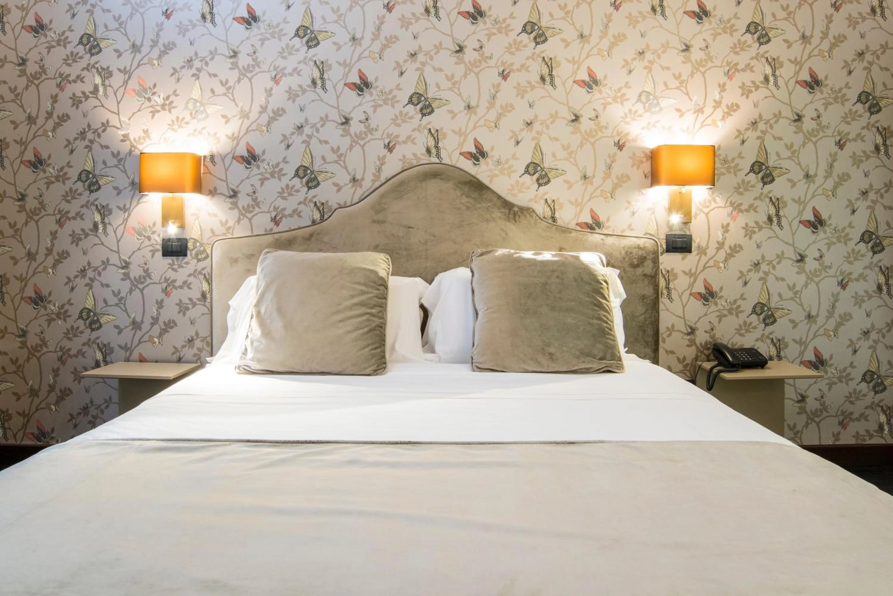 Bedroom, Bed in Via Veneto Suites