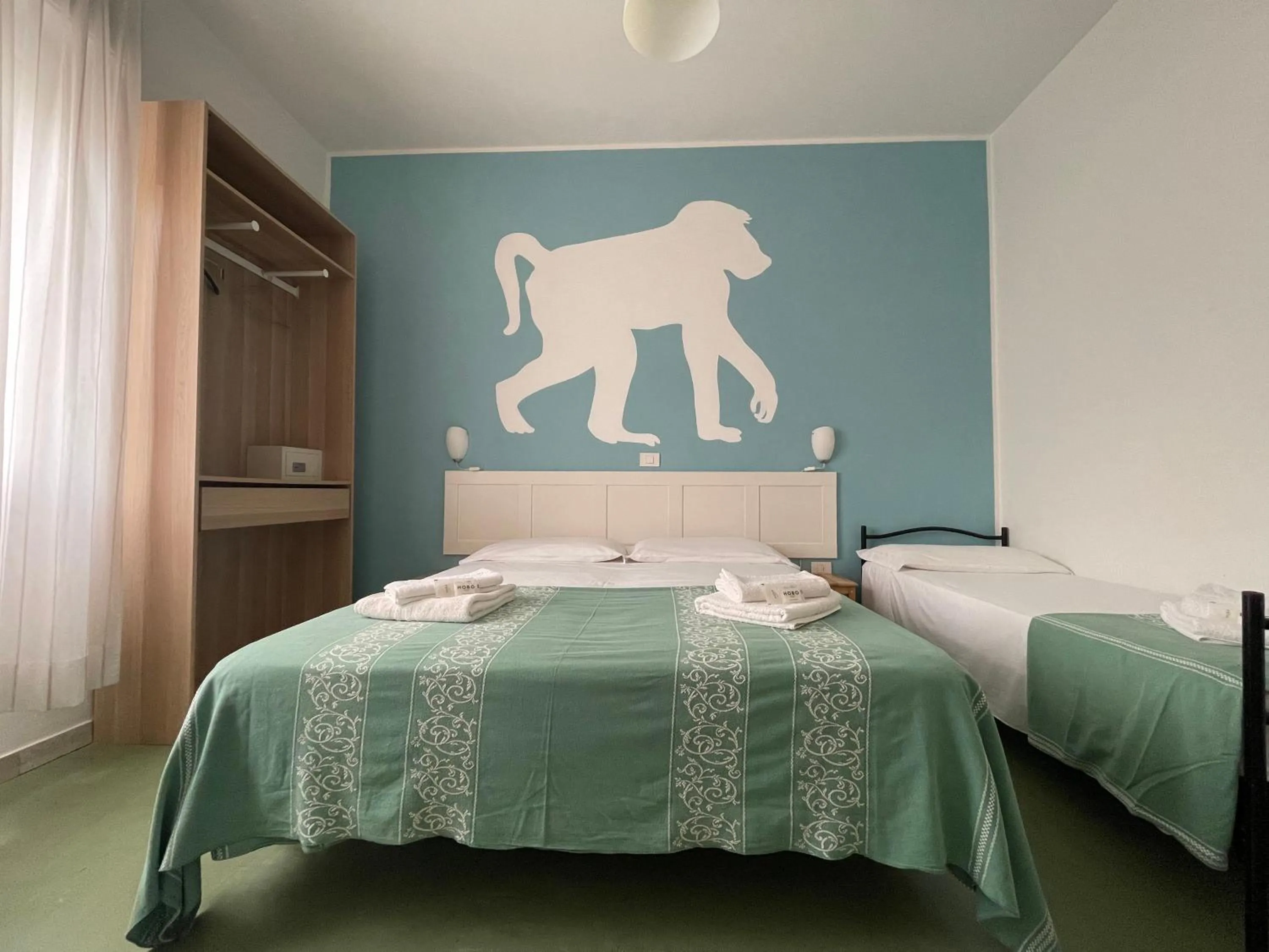 Bedroom, Bed in Hotel Aloha