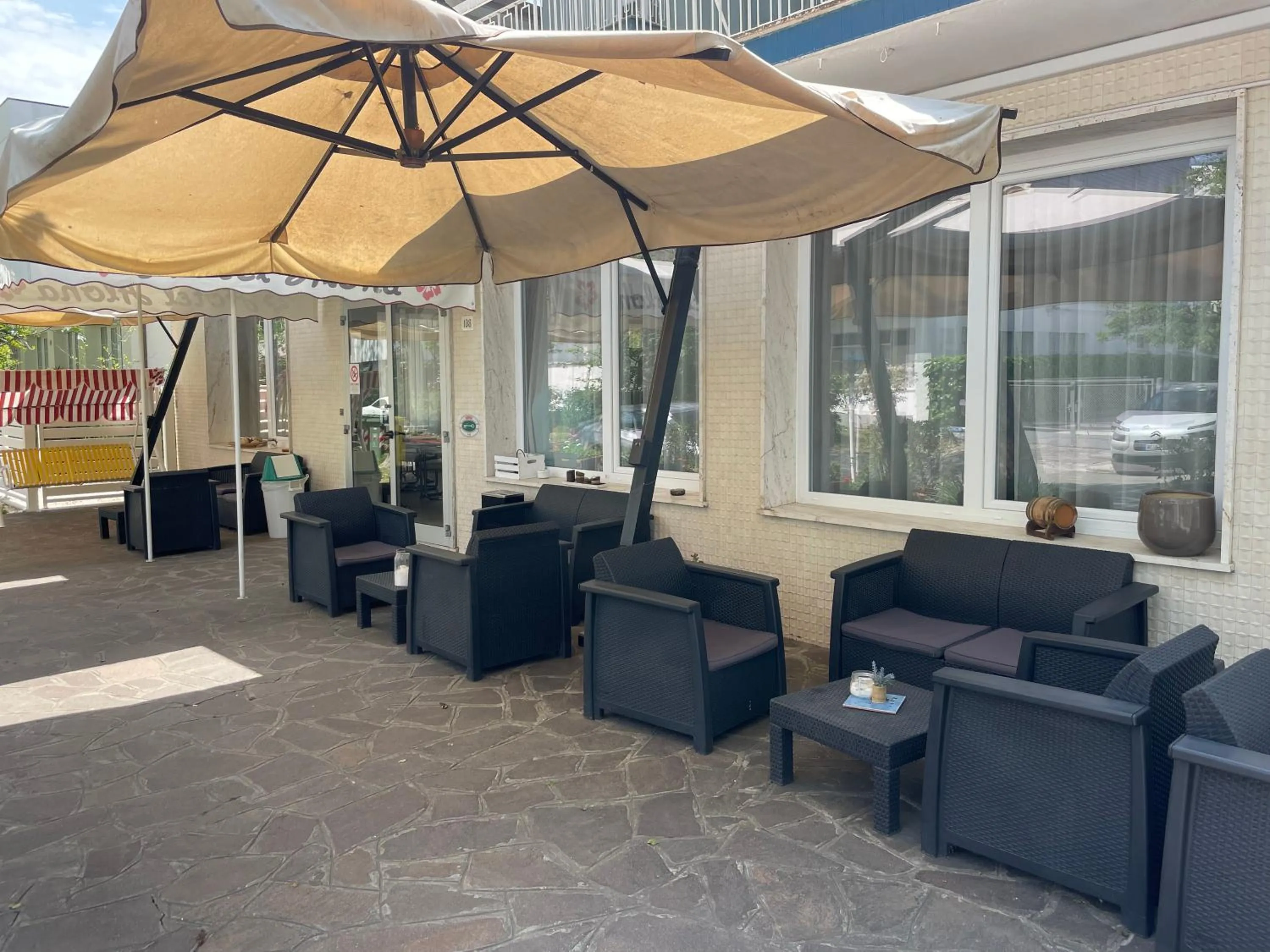 Property building in Hotel Aloha